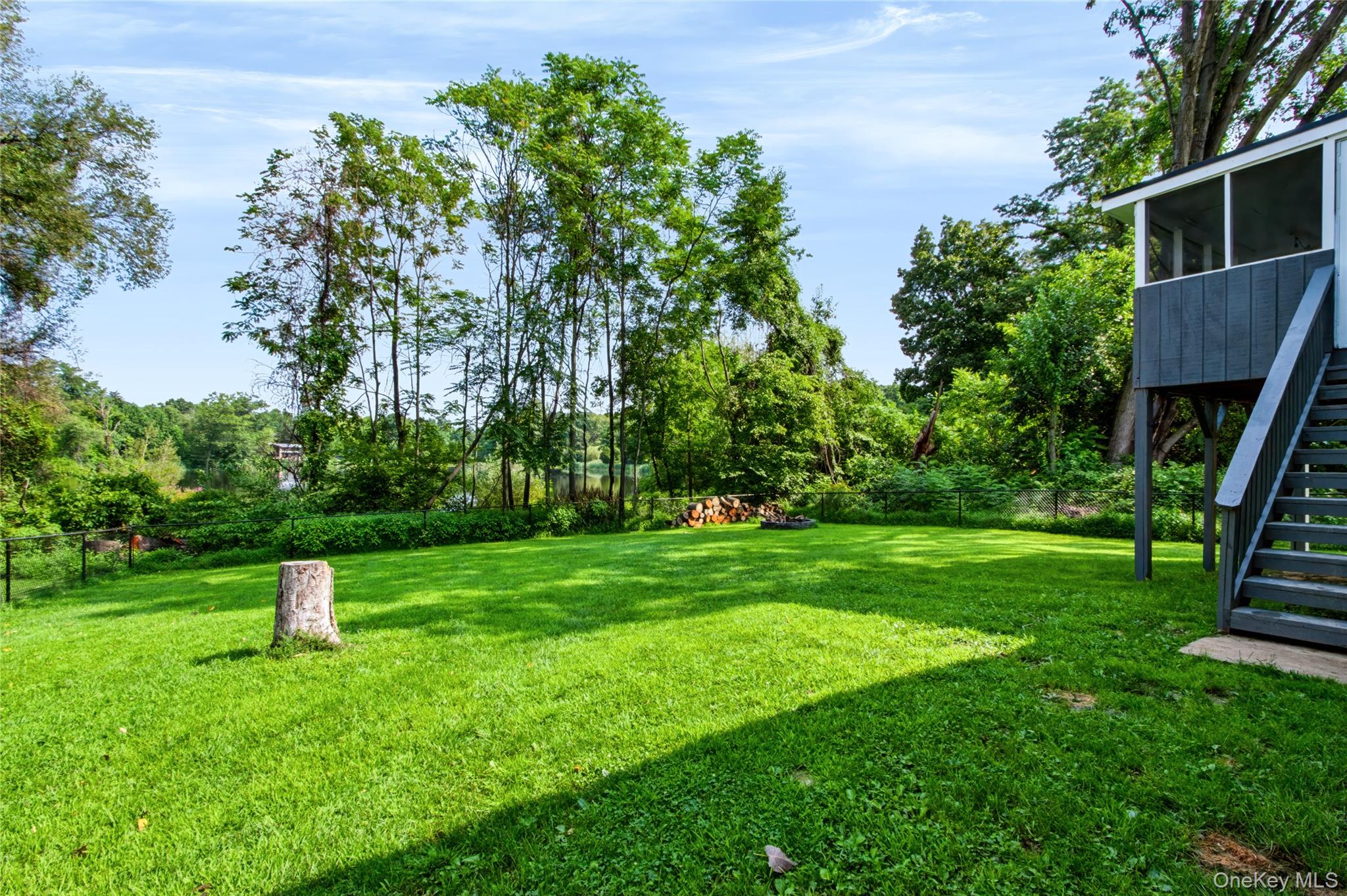 20 Seneca Lane – For Sale photo 40