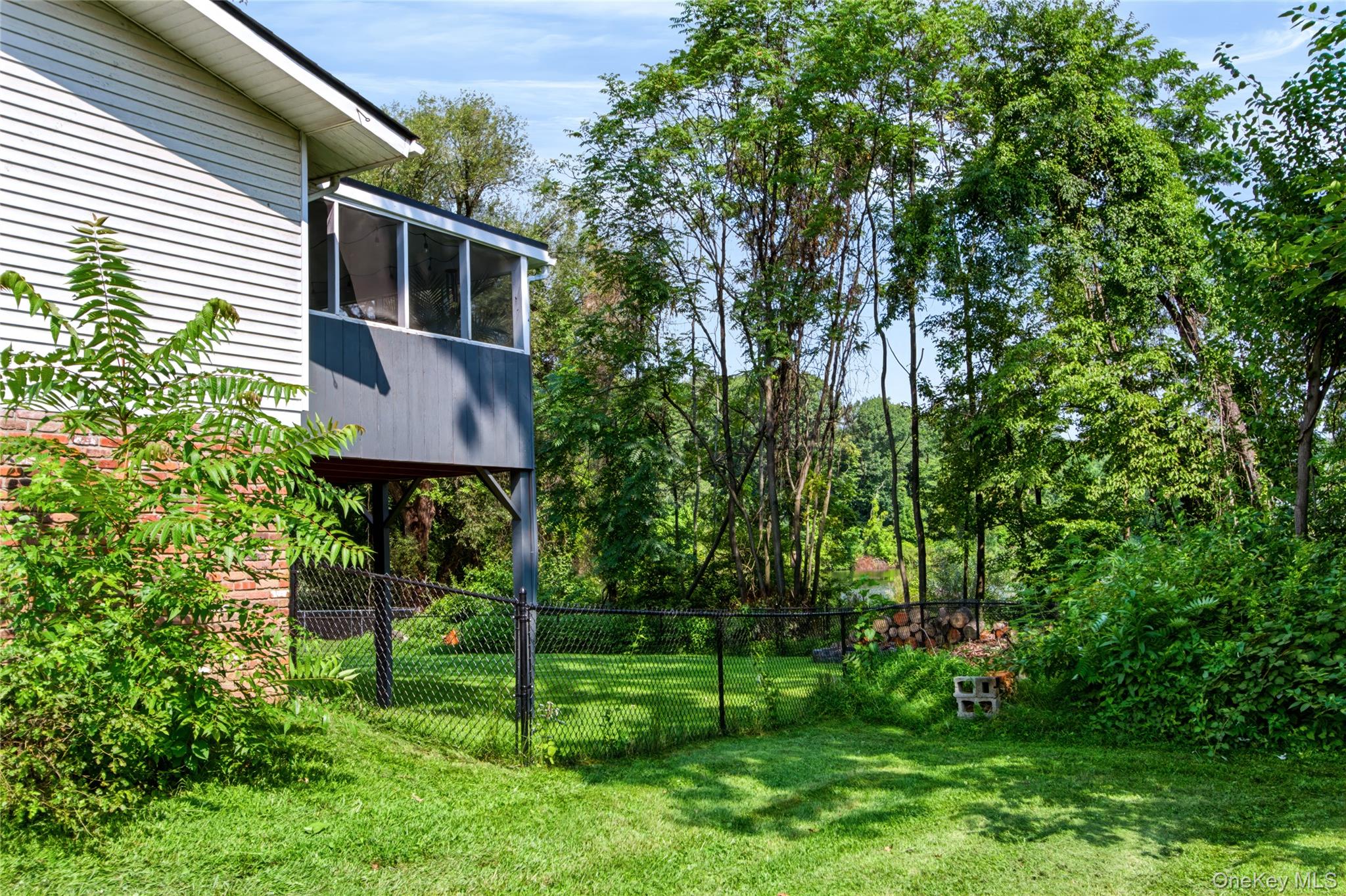 20 Seneca Lane – For Sale photo 8