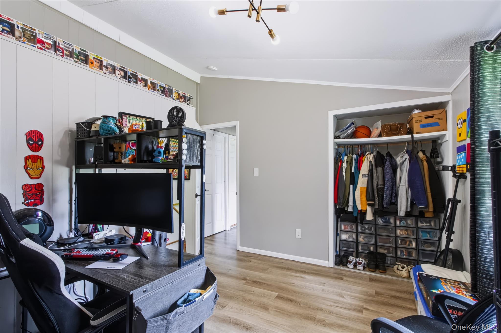 20 Seneca Lane – For Sale photo 28