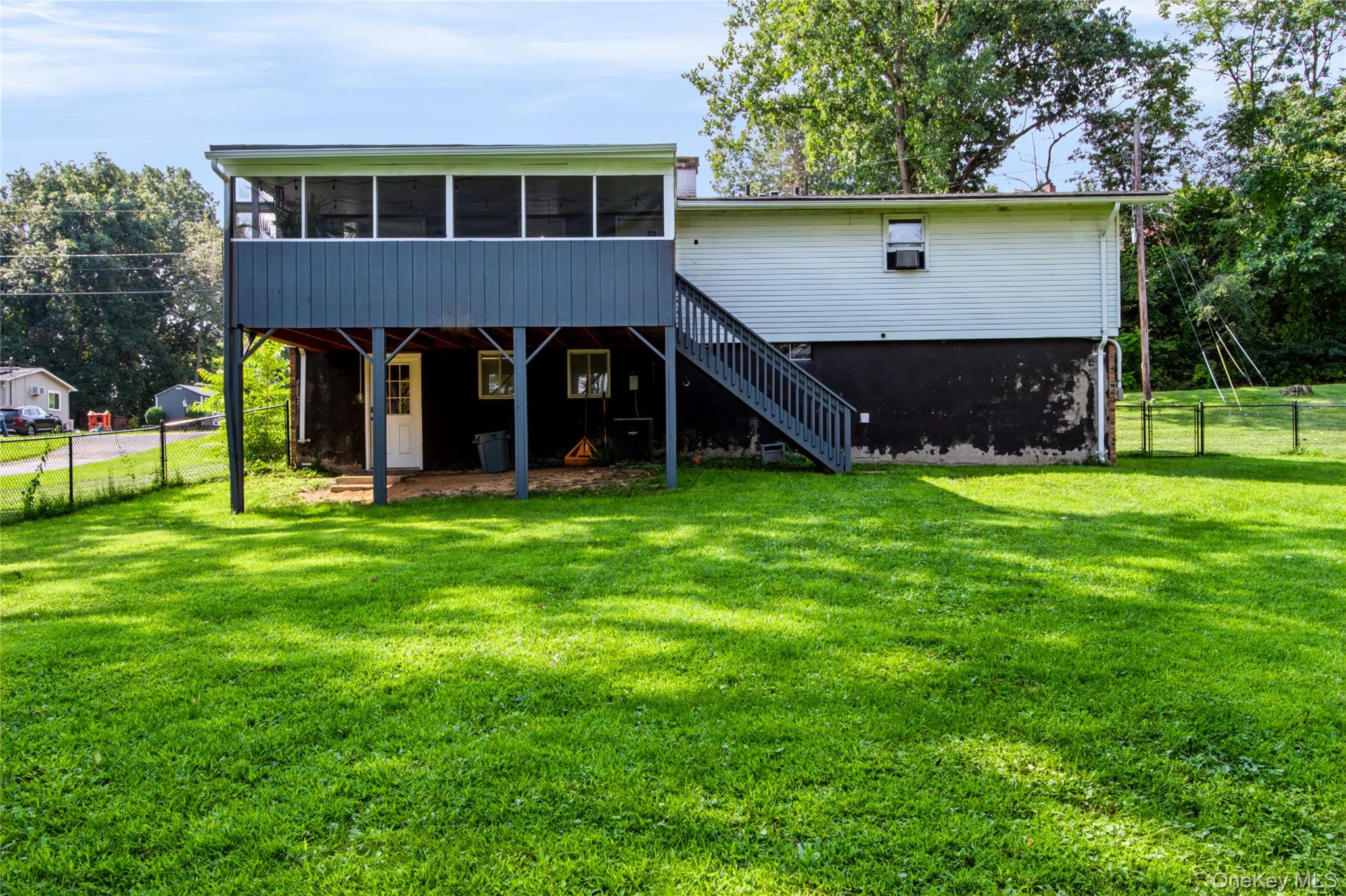20 Seneca Lane – For Sale photo 45