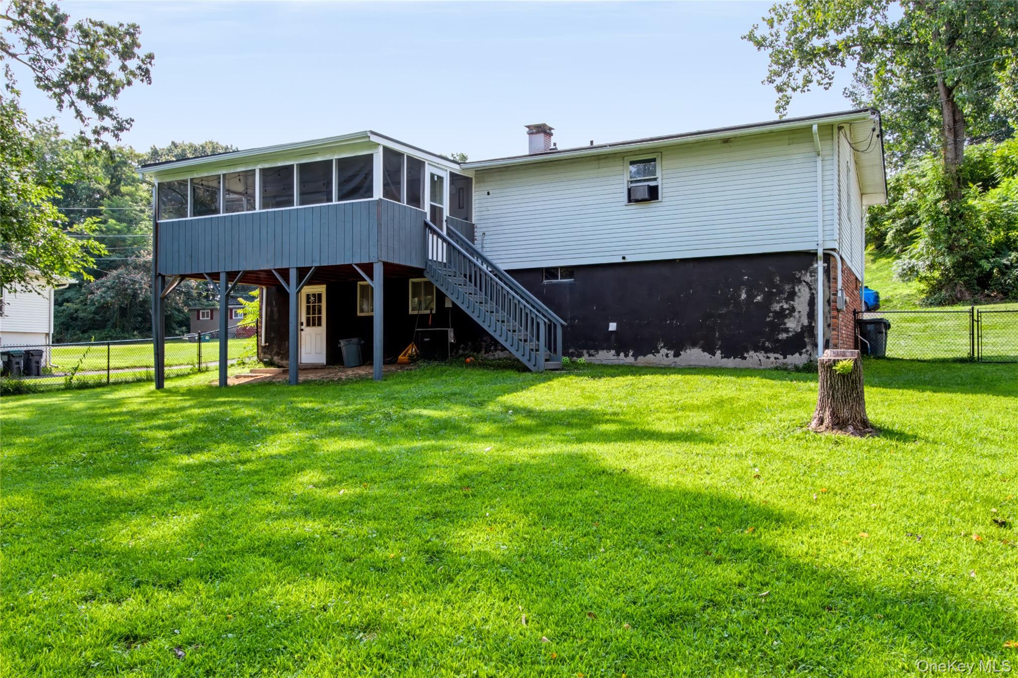20 Seneca Lane – For Sale photo 46