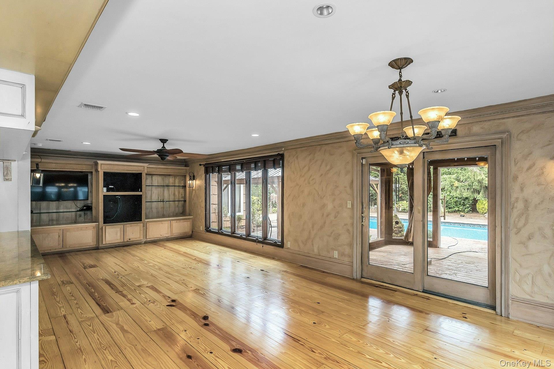189 Lodge Avenue – For Sale photo 10