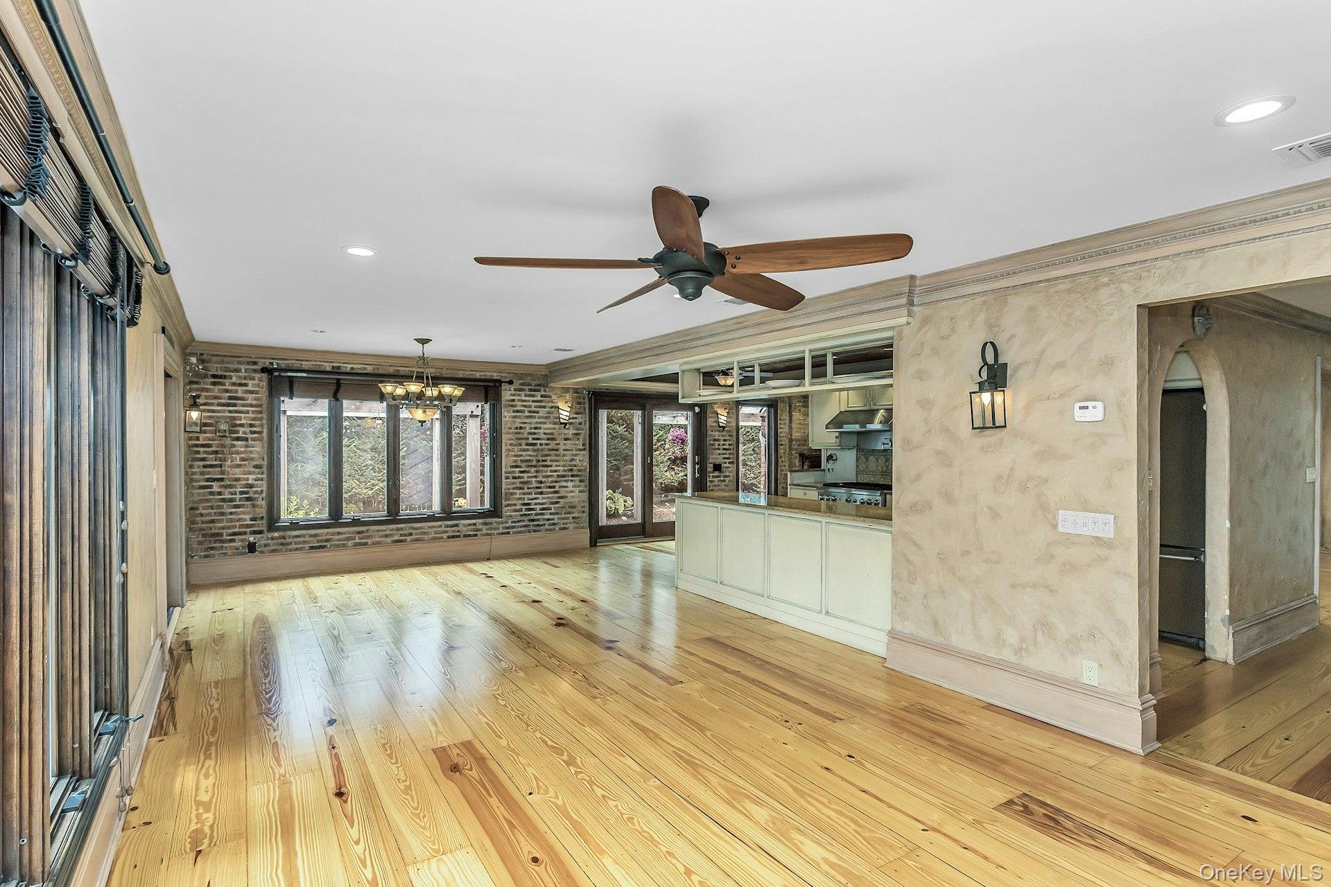 189 Lodge Avenue – For Sale photo 12