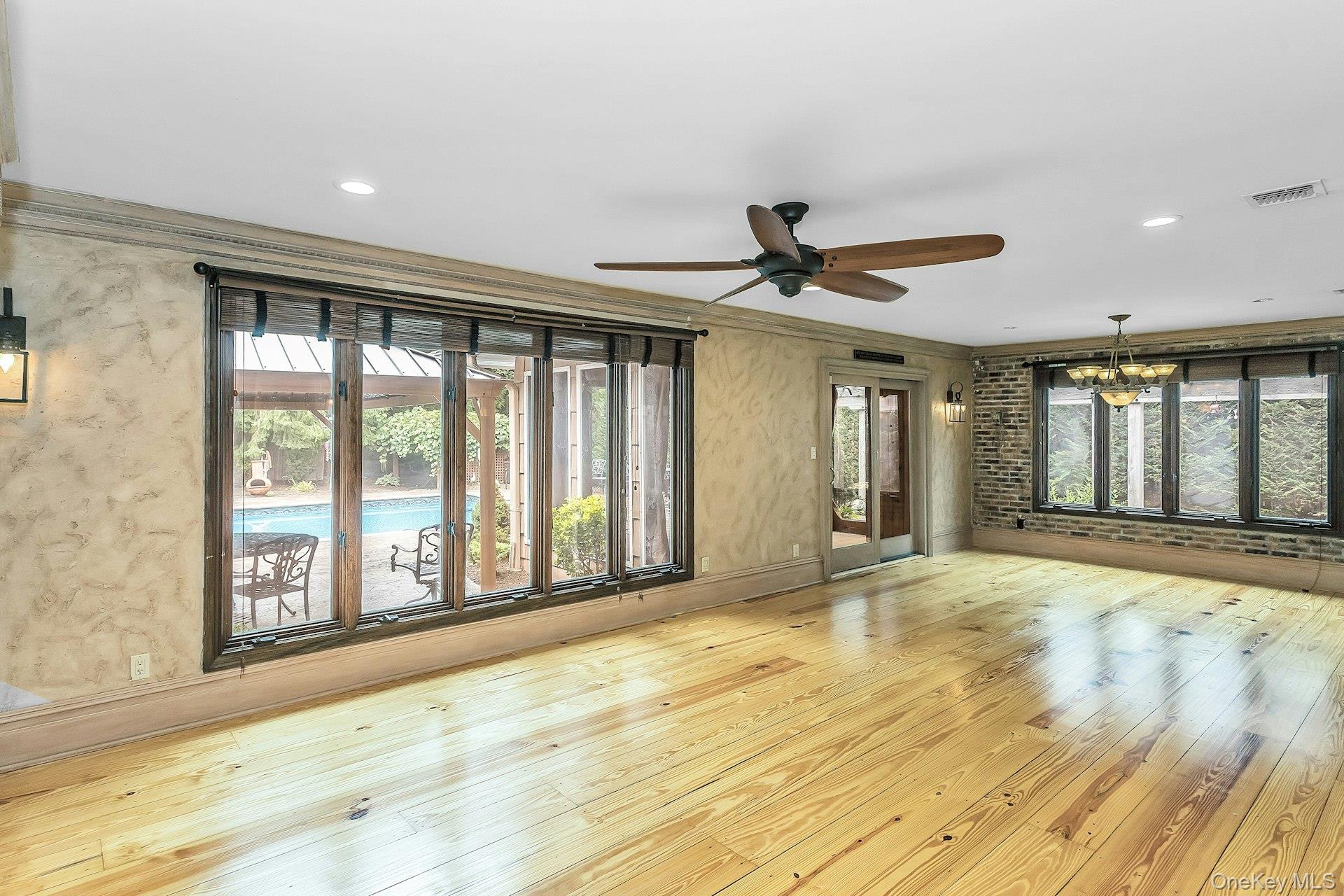 189 Lodge Avenue – For Sale photo 16