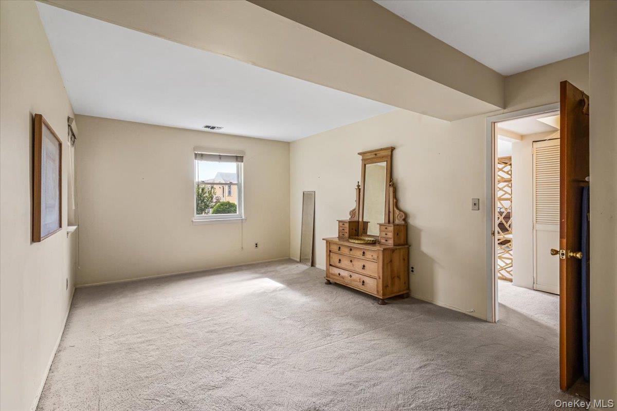 67-71 Cloverdale Lane, Unit 148 photo 11