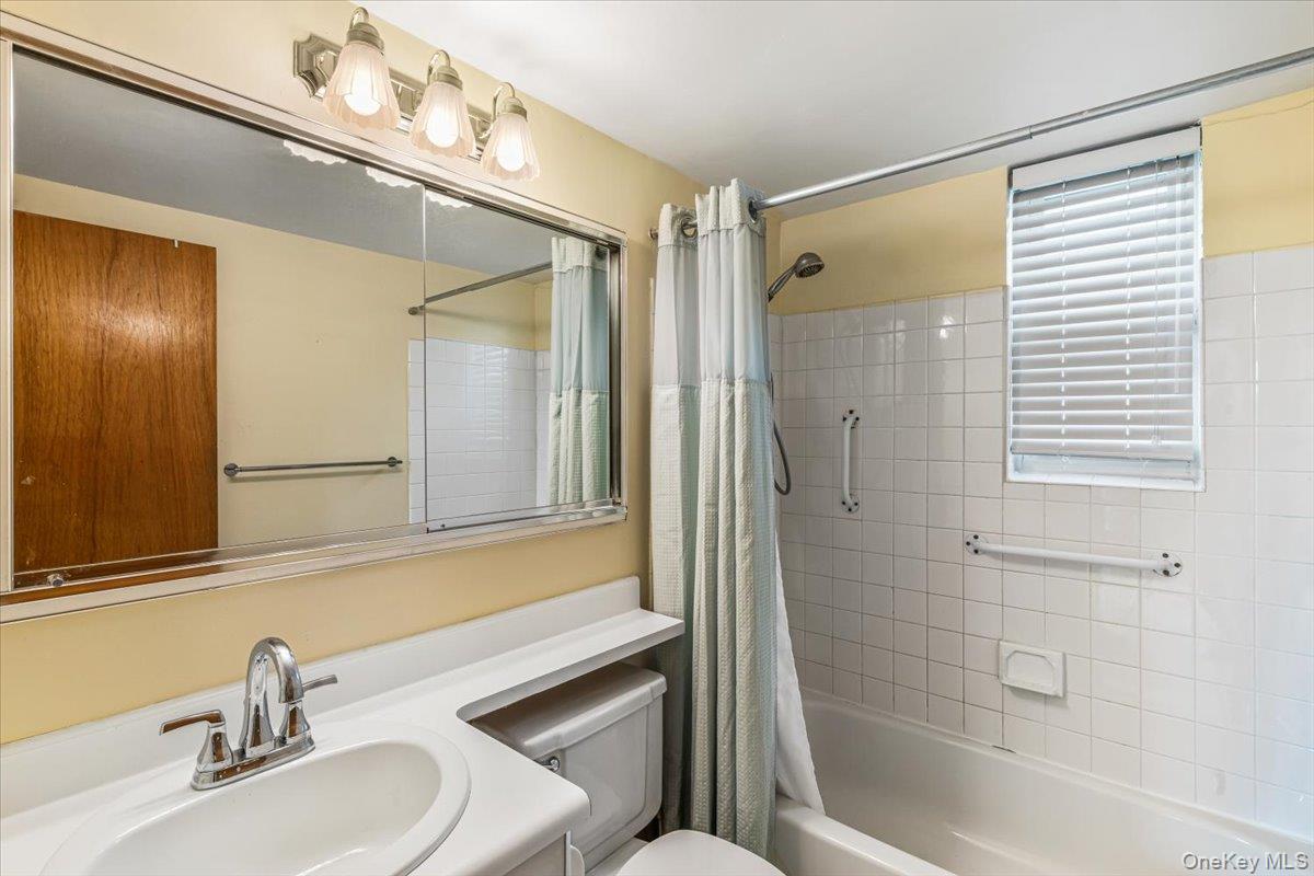 67-71 Cloverdale Lane, Unit 148 photo 14