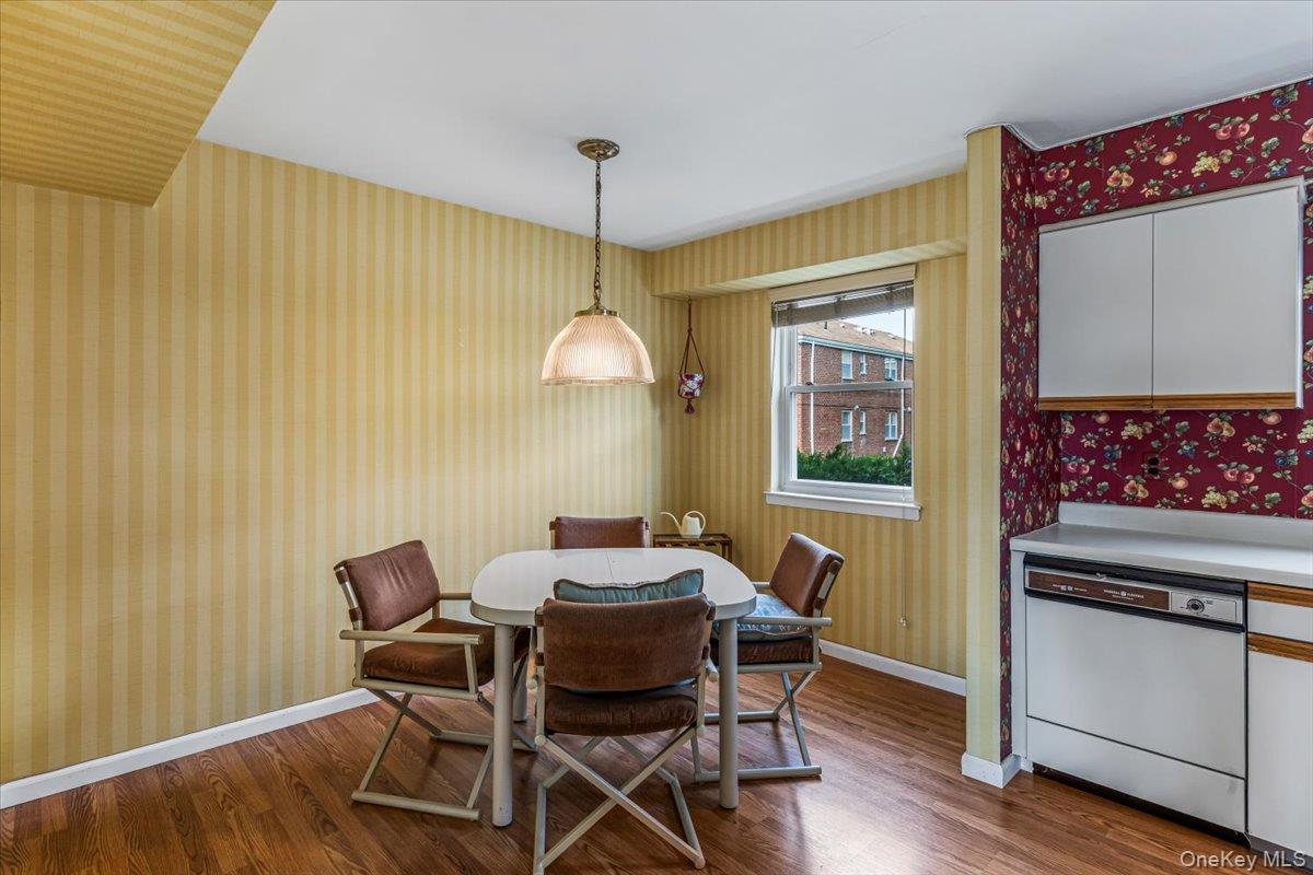 67-71 Cloverdale Lane, Unit 148 photo 8