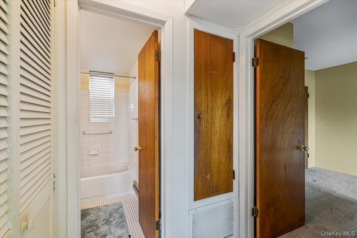 67-71 Cloverdale Lane, Unit 148 photo 13