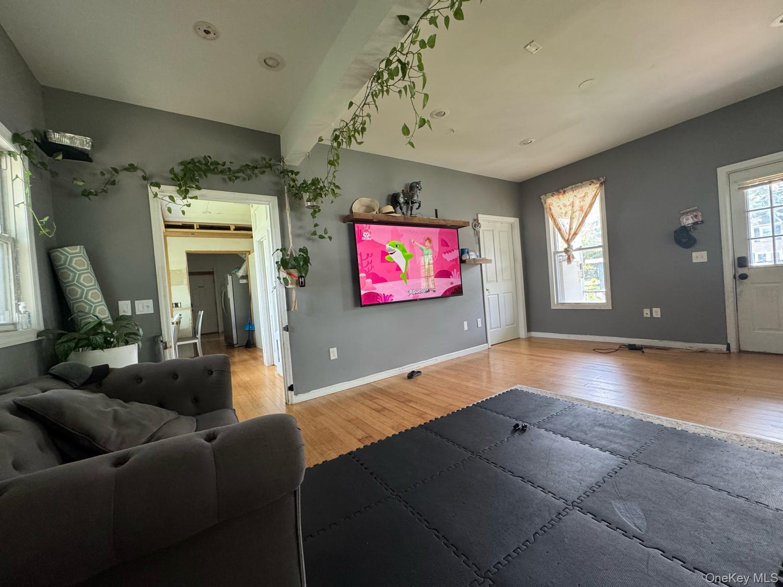 172 N Ocean Avenue – For Sale photo 4