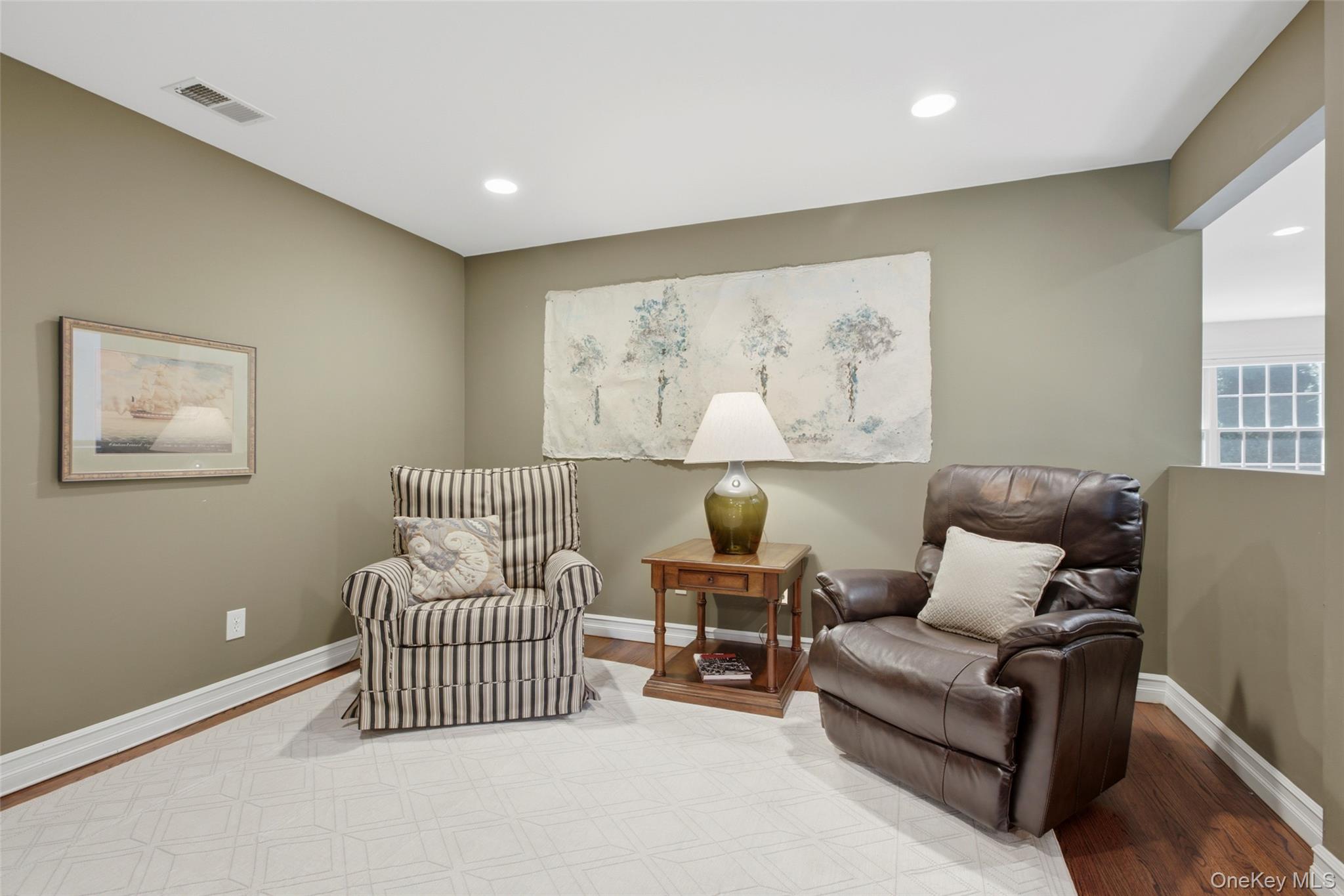 2 Emilys Way – For Sale photo 27