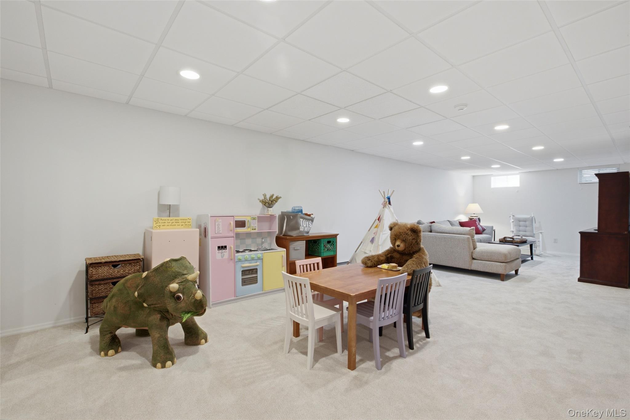 2 Emilys Way – For Sale photo 32
