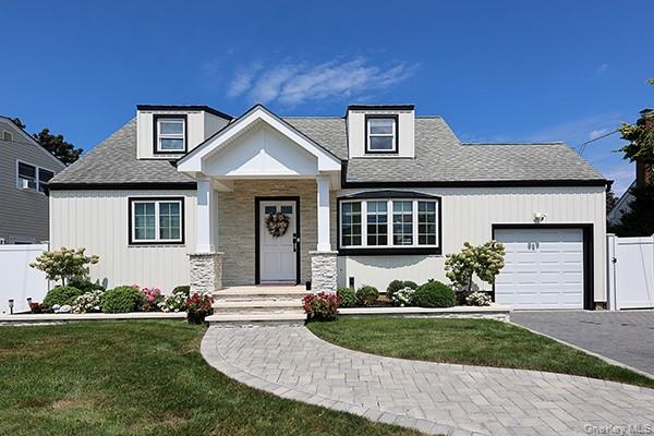 269 N Suffolk Avenue – For Sale