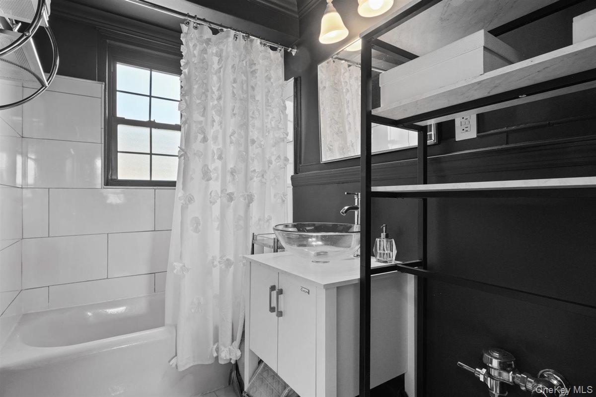 26 Pondfield Road W, Unit 3C photo 9