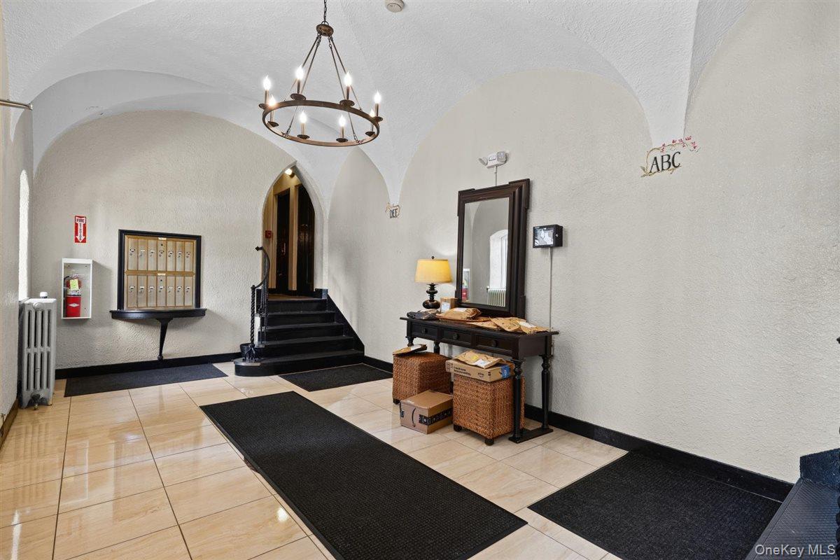 26 Pondfield Road W, Unit 3C photo 16