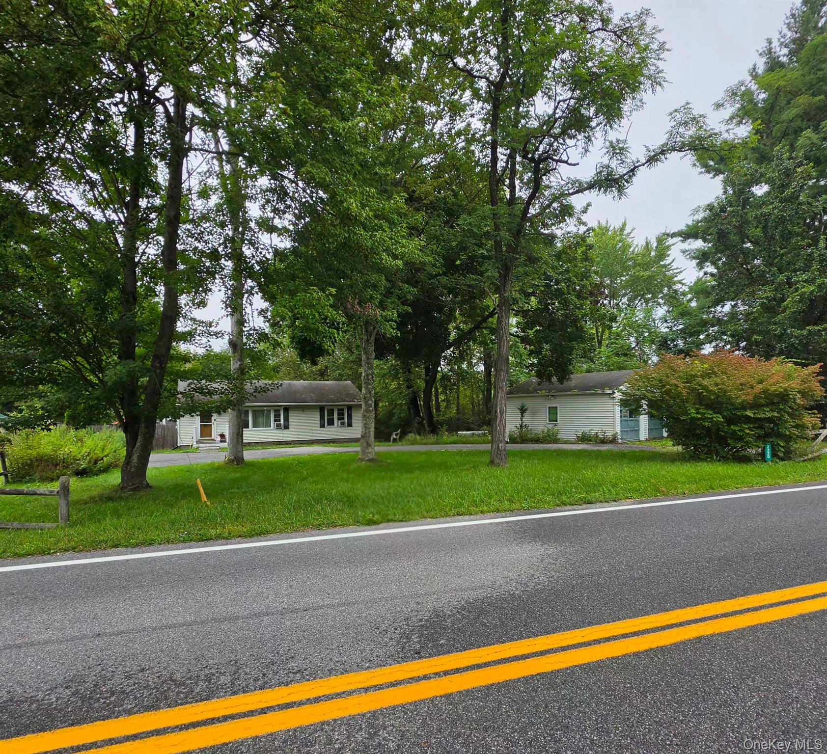 2220 Bruynswick Road – For Sale photo 2