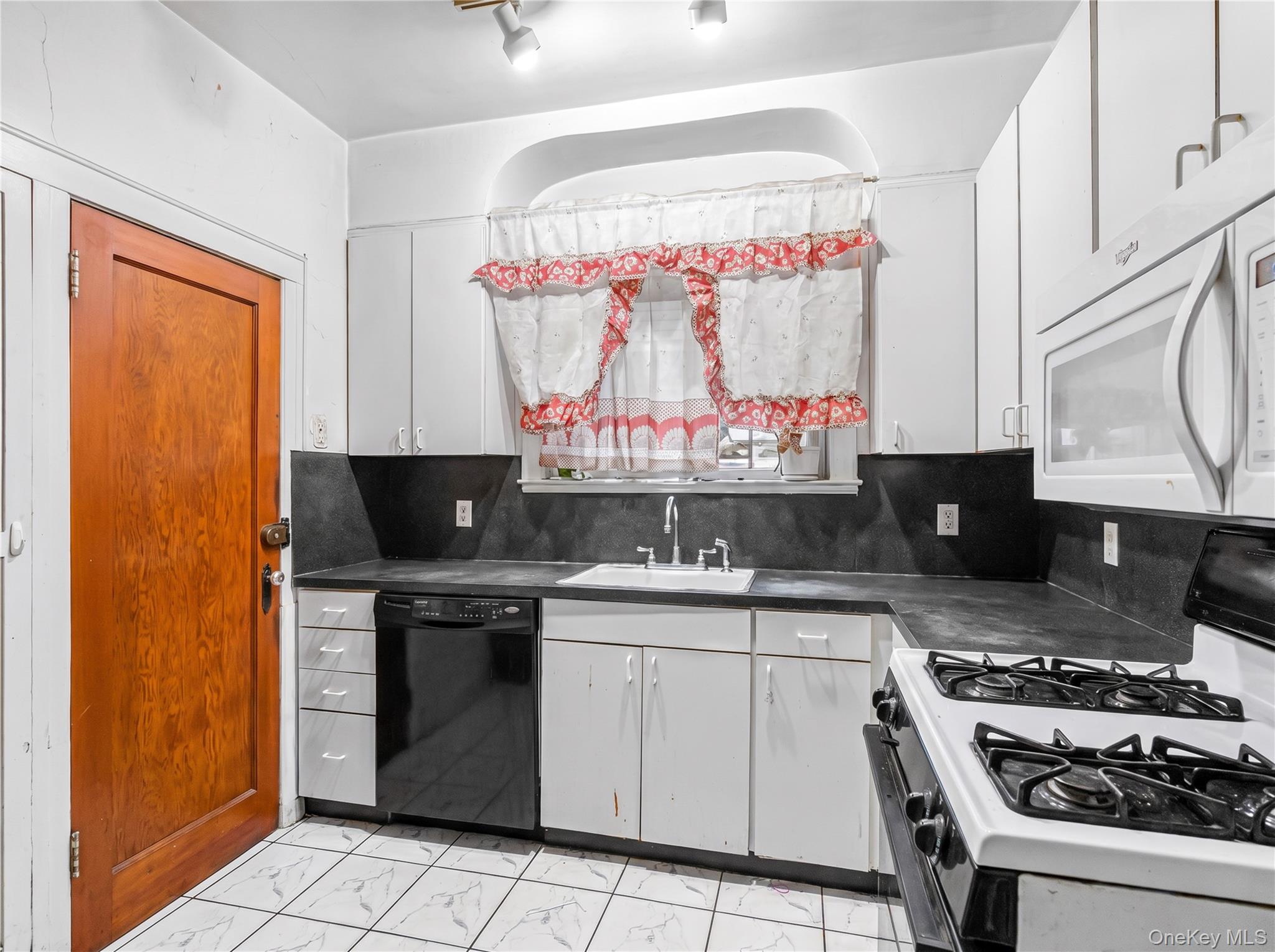205-13 114th Drive – For Sale photo 7