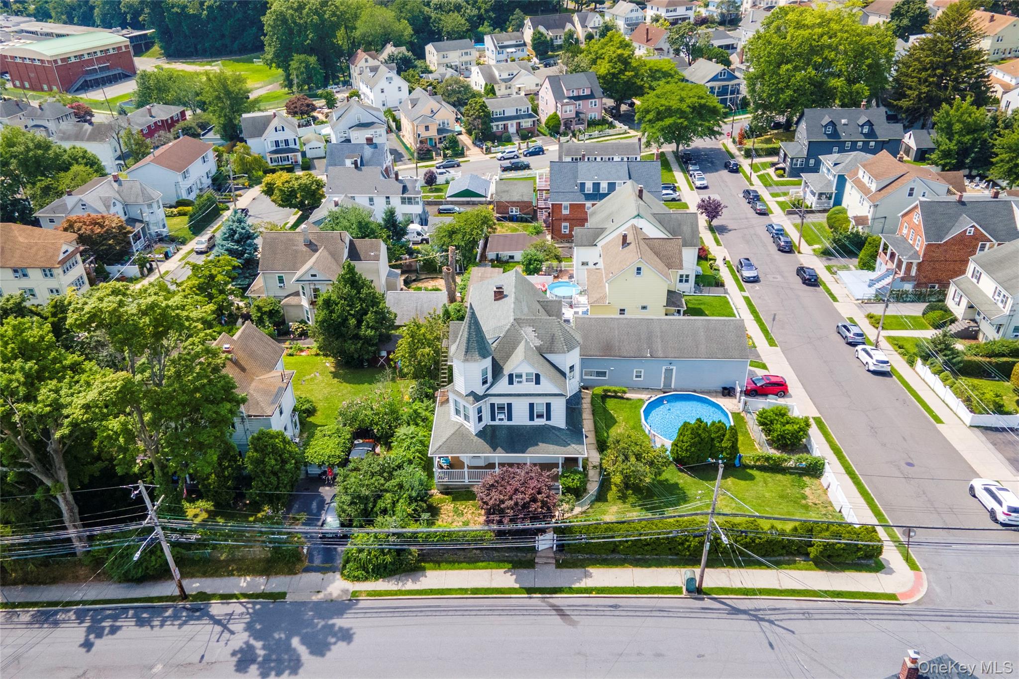 318 William Street – For Sale