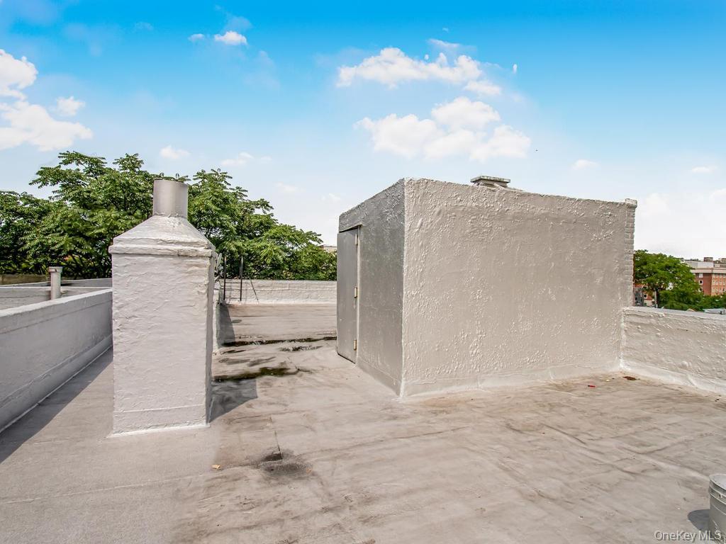 707 E 189th Street – For Sale photo 14