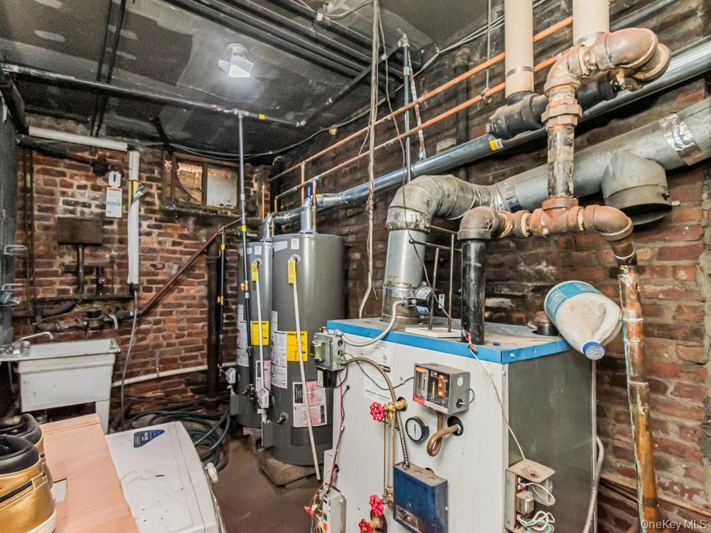 707 E 189th Street – For Sale photo 17