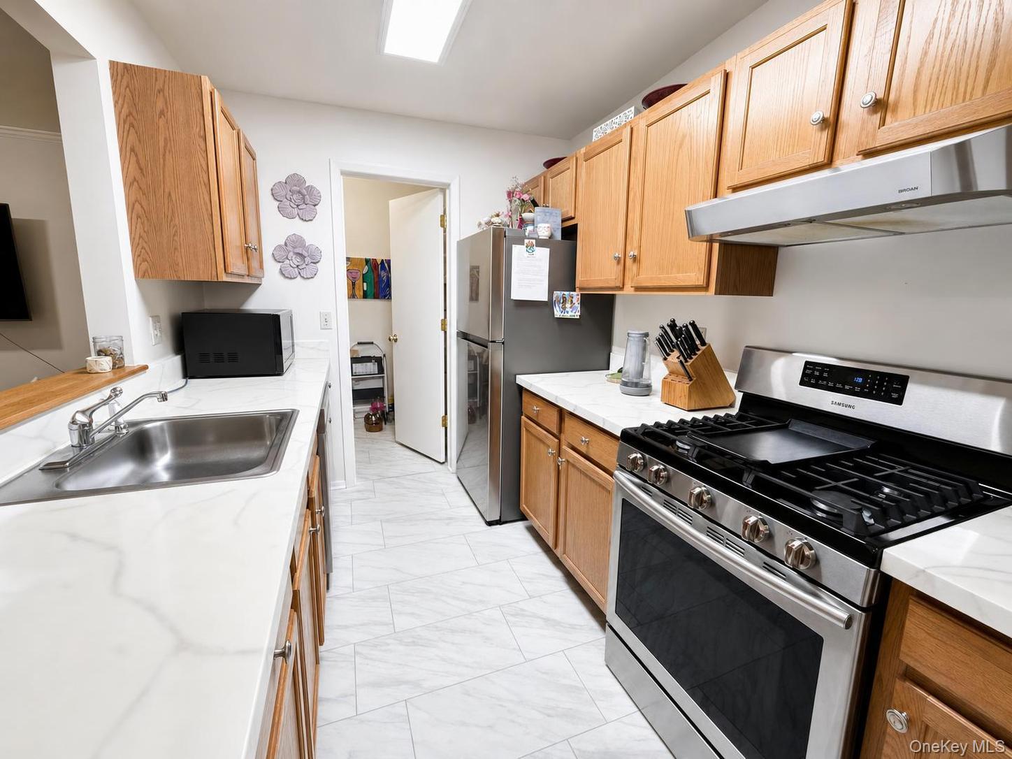 32 Deer Ct Drive – For Rent photo 2