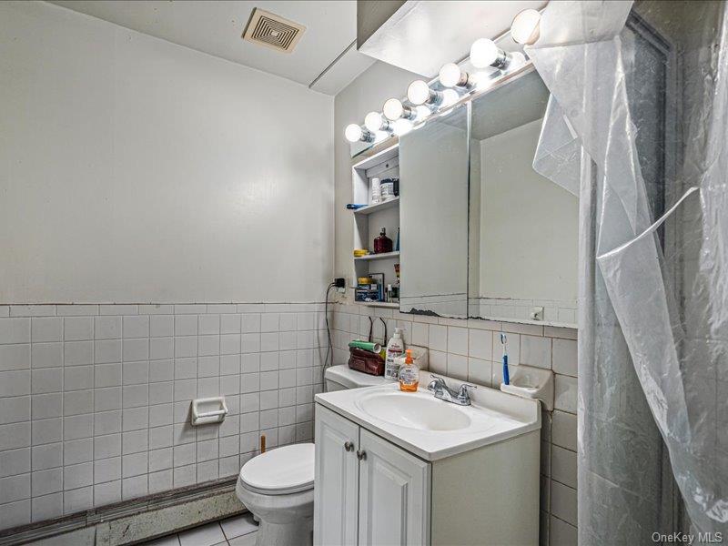 76-30 Grand Central Parkway – For Sale photo 21