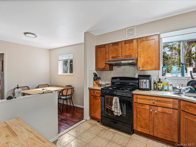 76-30 Grand Central Parkway – For Sale photo 14