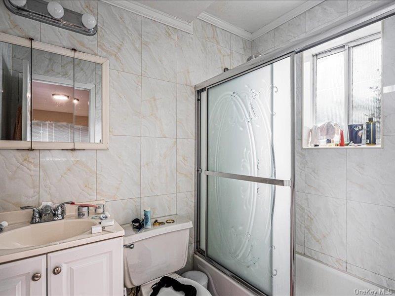 76-30 Grand Central Parkway – For Sale photo 27