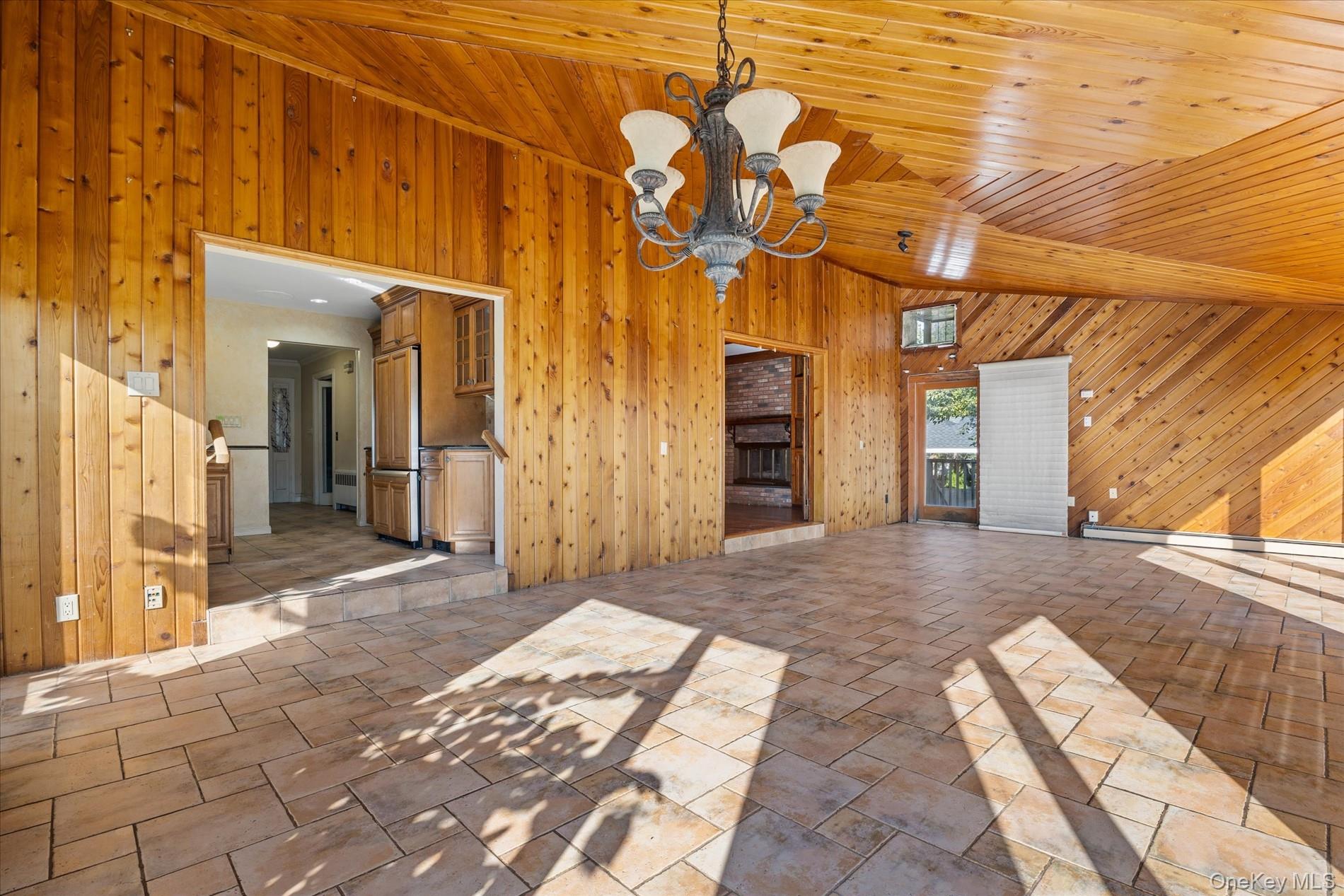 251 Perkins Avenue – For Sale photo 18