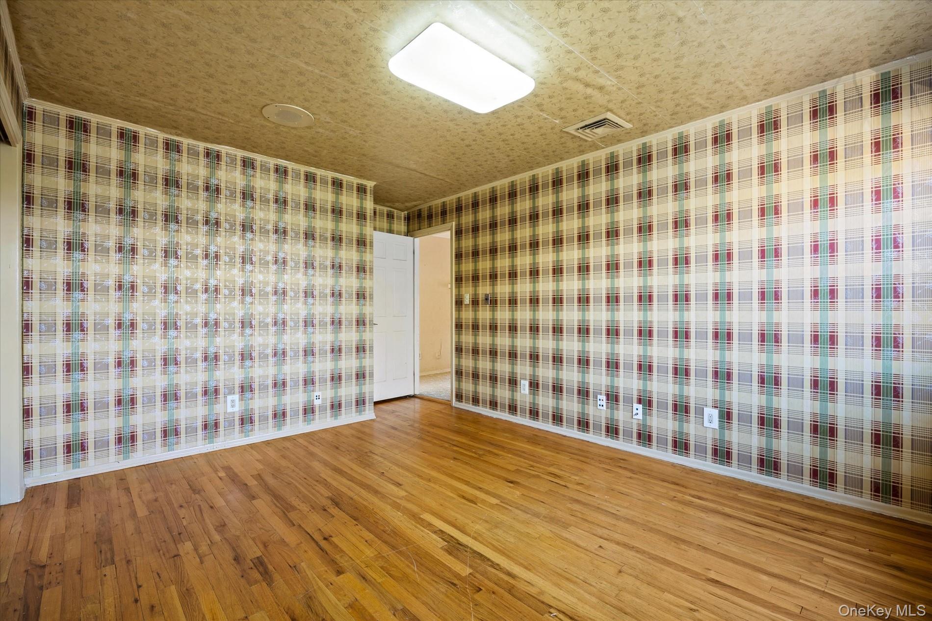 251 Perkins Avenue – For Sale photo 34