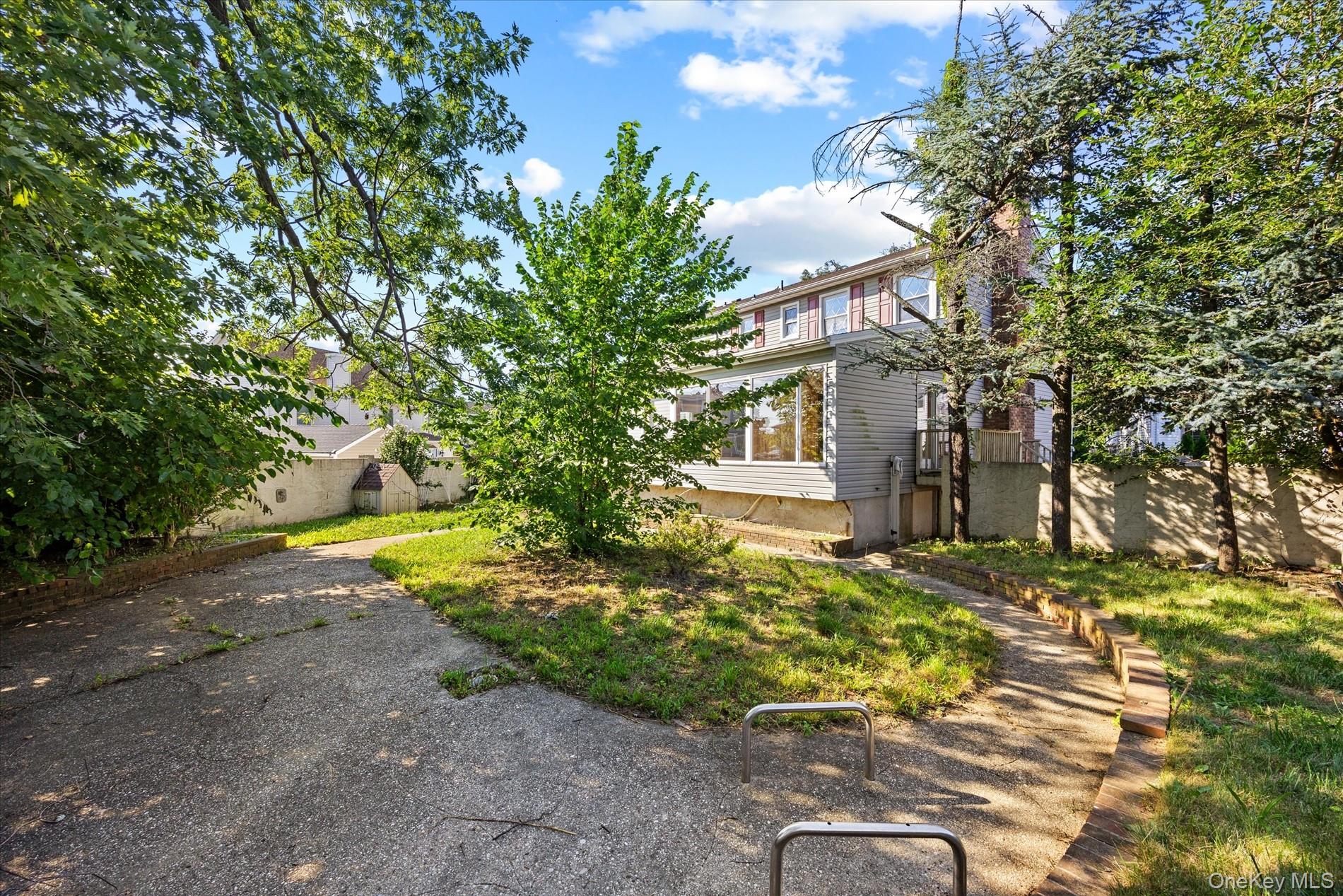 251 Perkins Avenue – For Sale photo 6