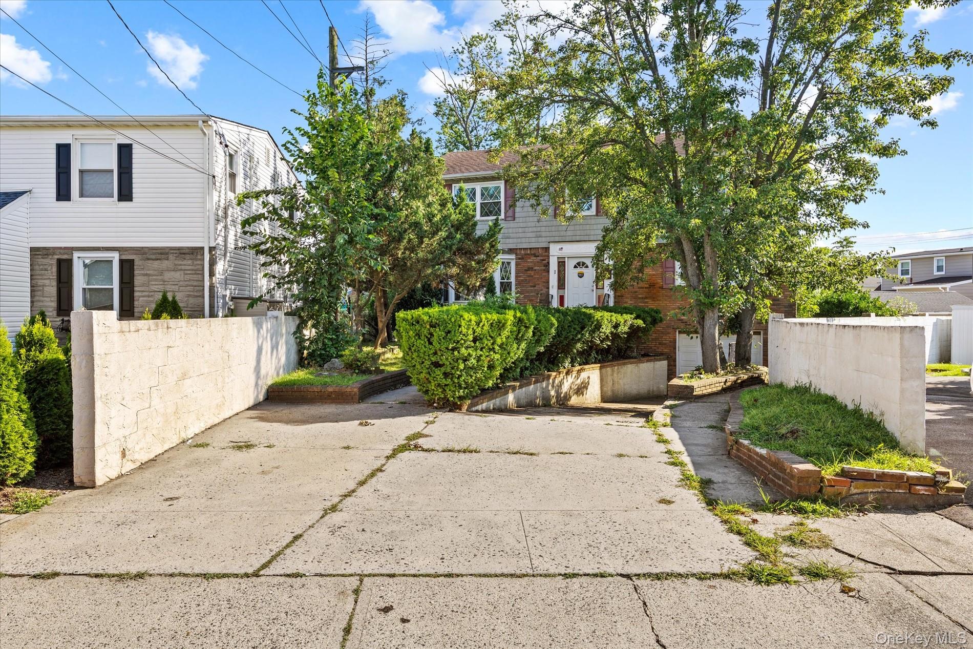 251 Perkins Avenue – For Sale