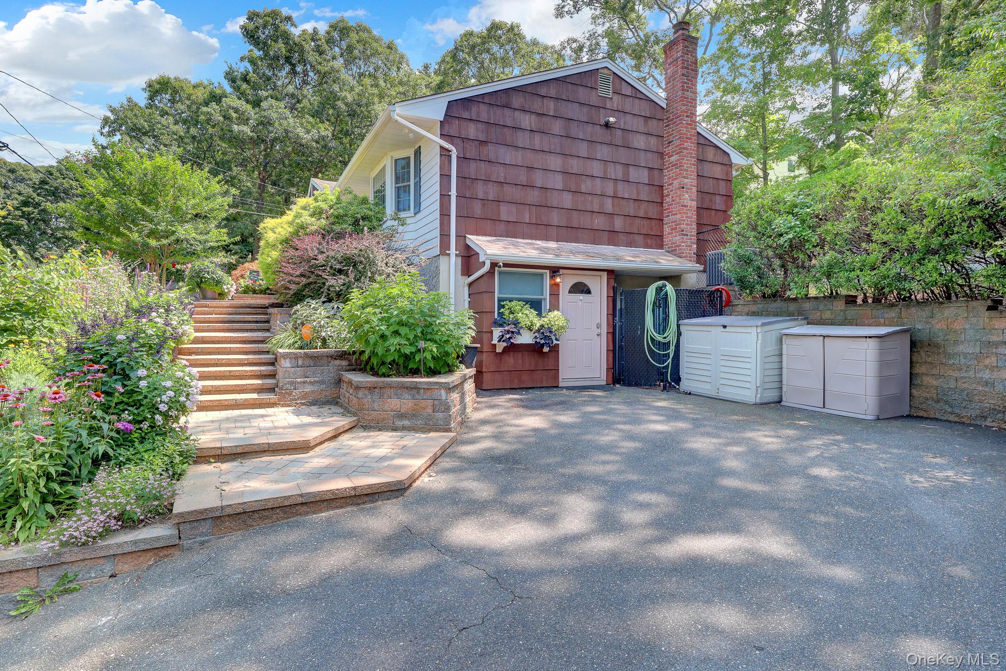 26 Greenlawn Road – For Sale photo 3