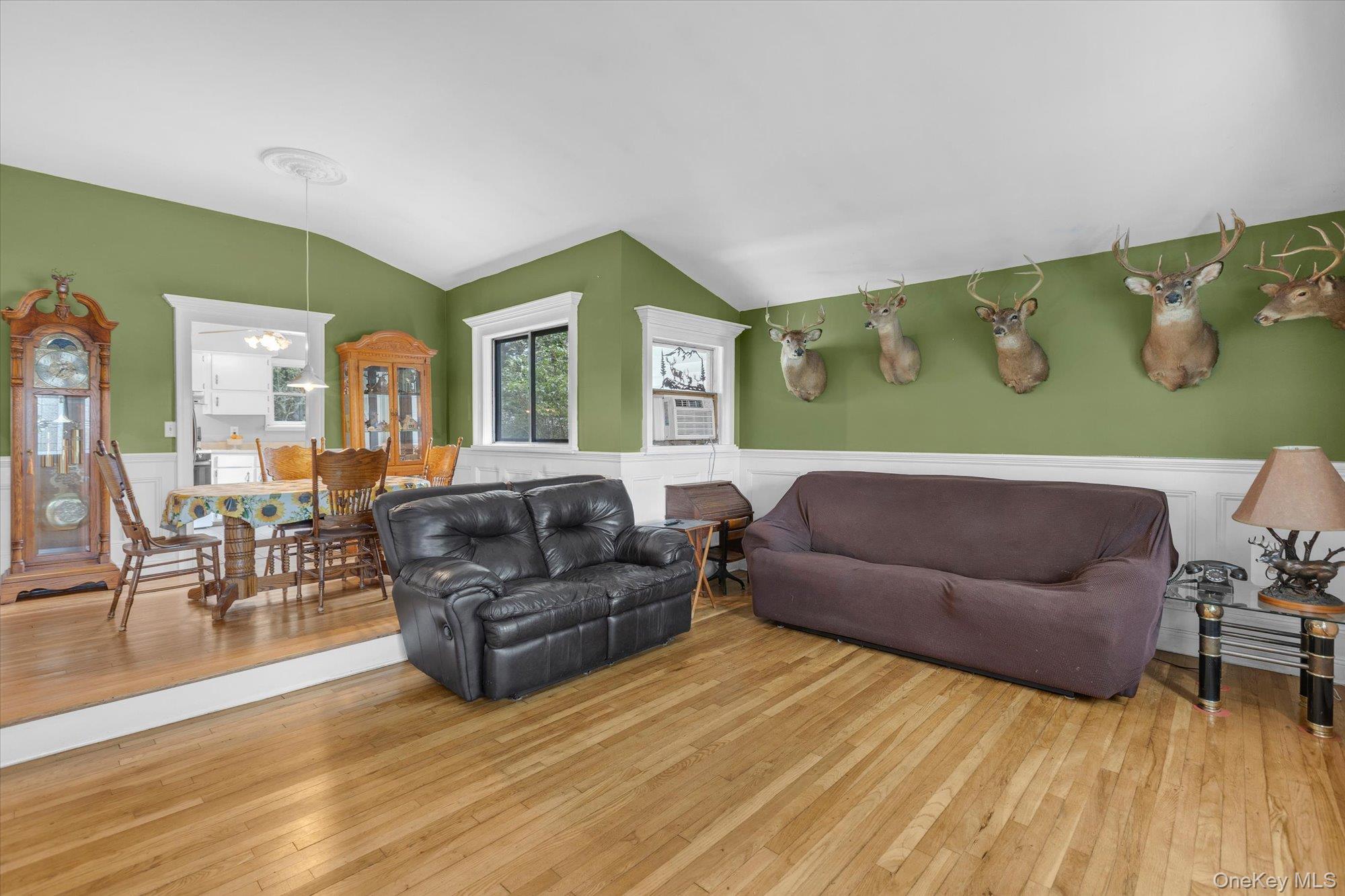 81 Lenore Lane – For Sale photo 4