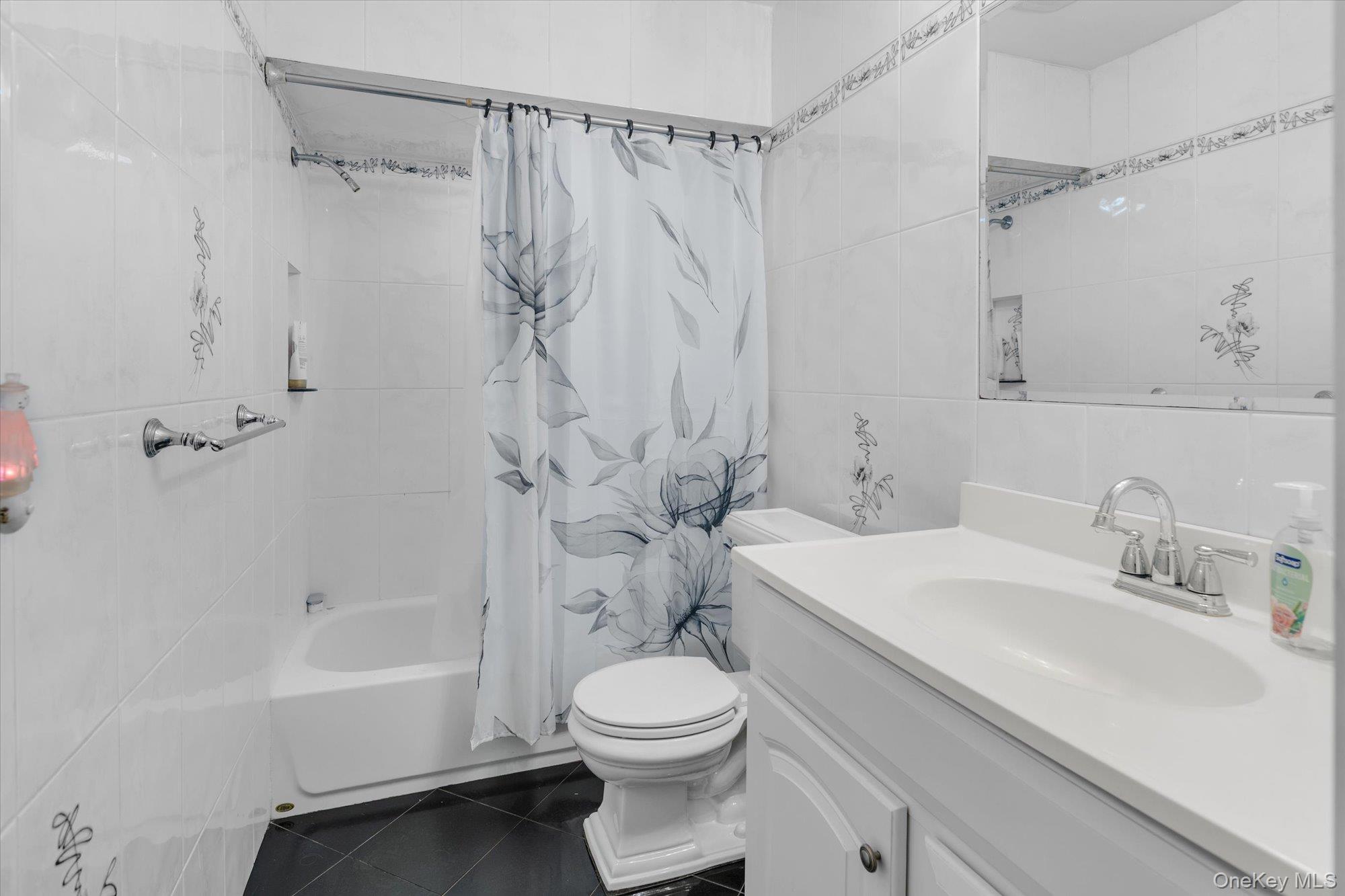 81 Lenore Lane – For Sale photo 9