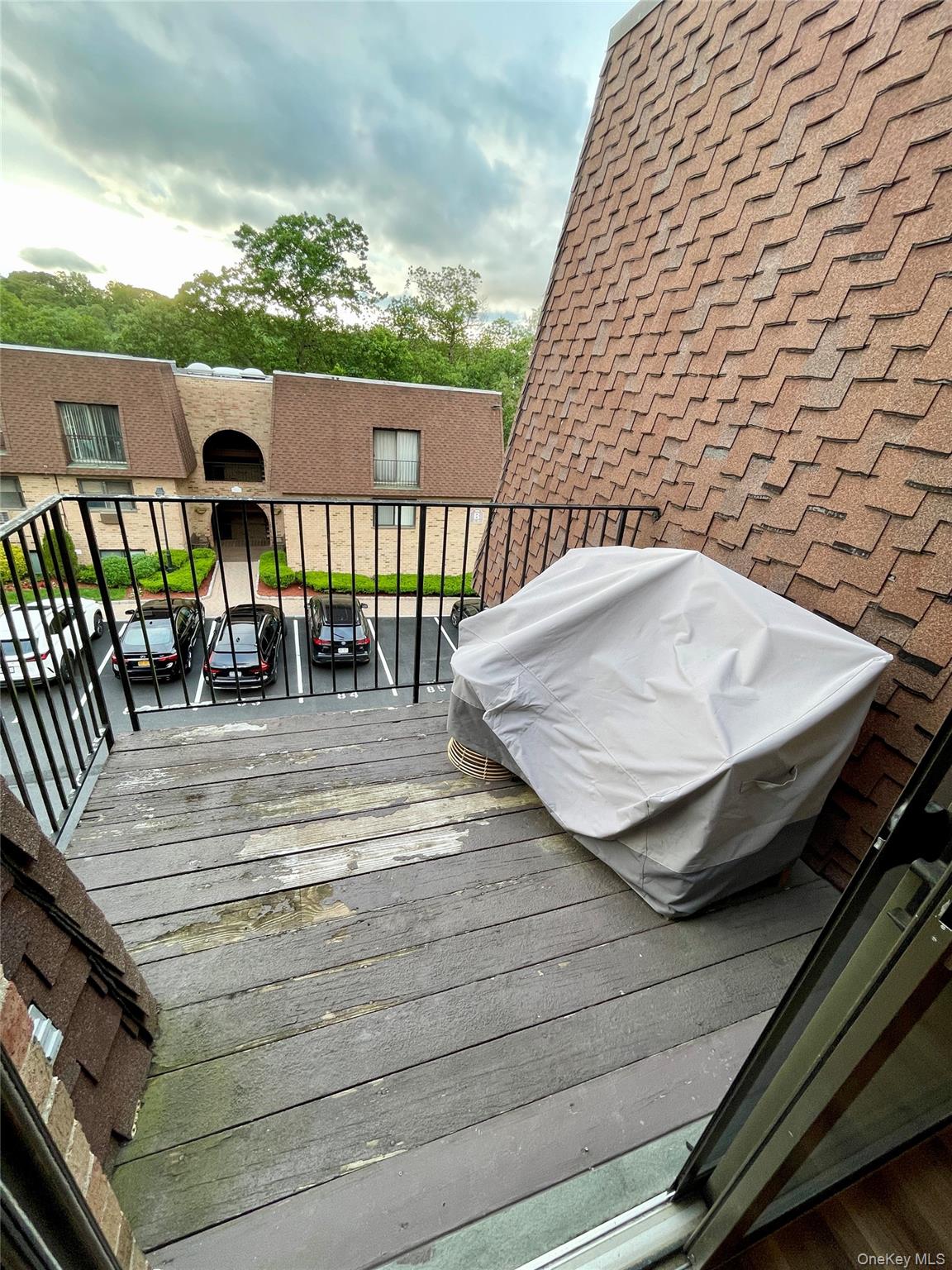 348 Central Park Avenue, Unit C9 photo 5