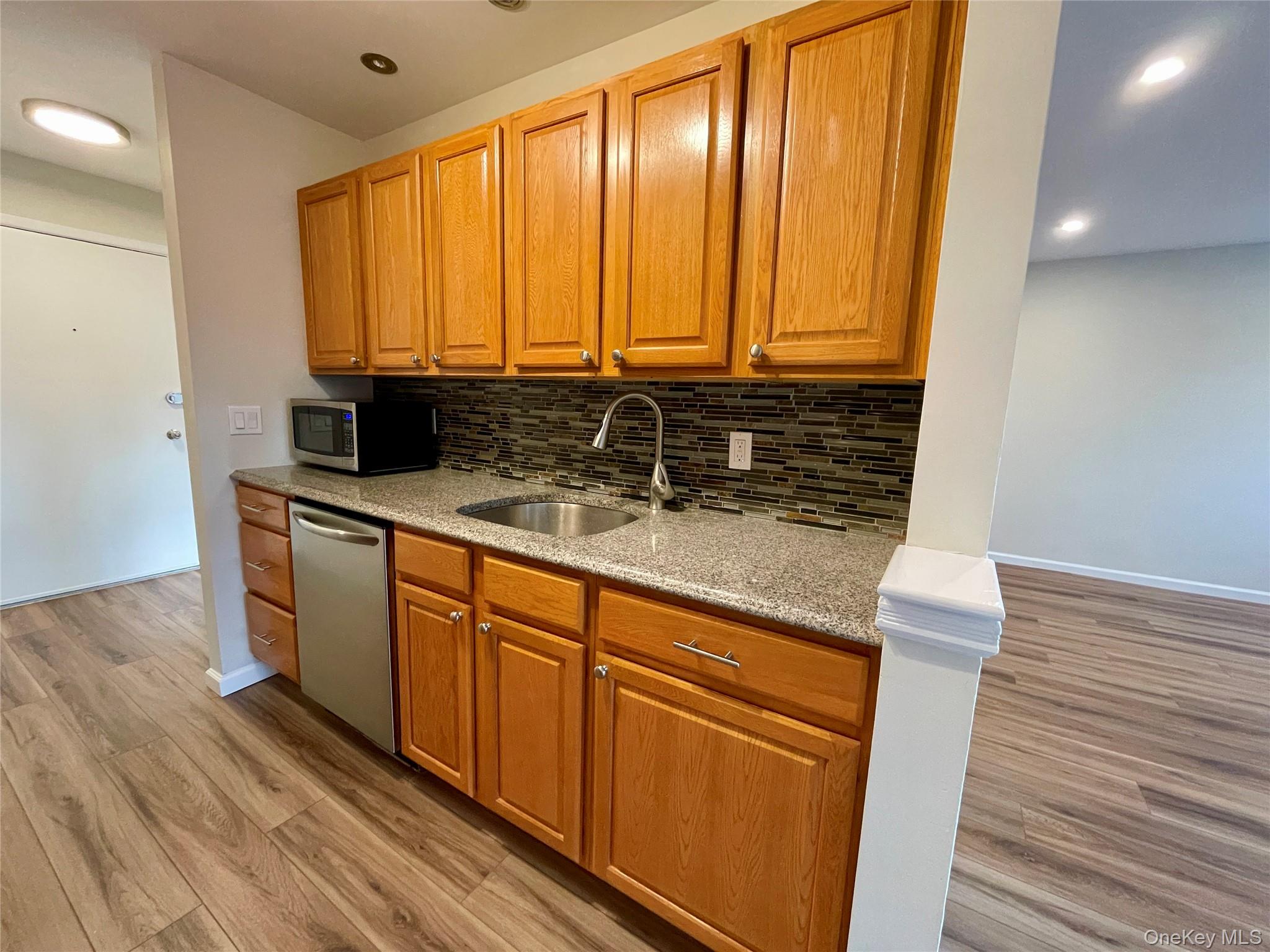 348 Central Park Avenue, Unit C9 photo 7