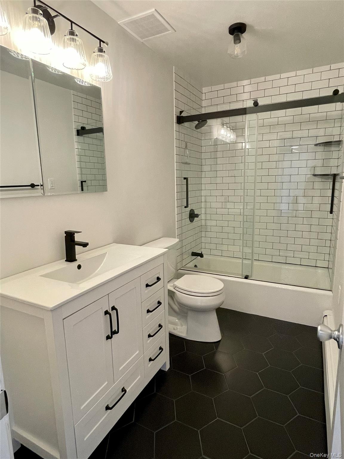 348 Central Park Avenue, Unit C9 photo 11