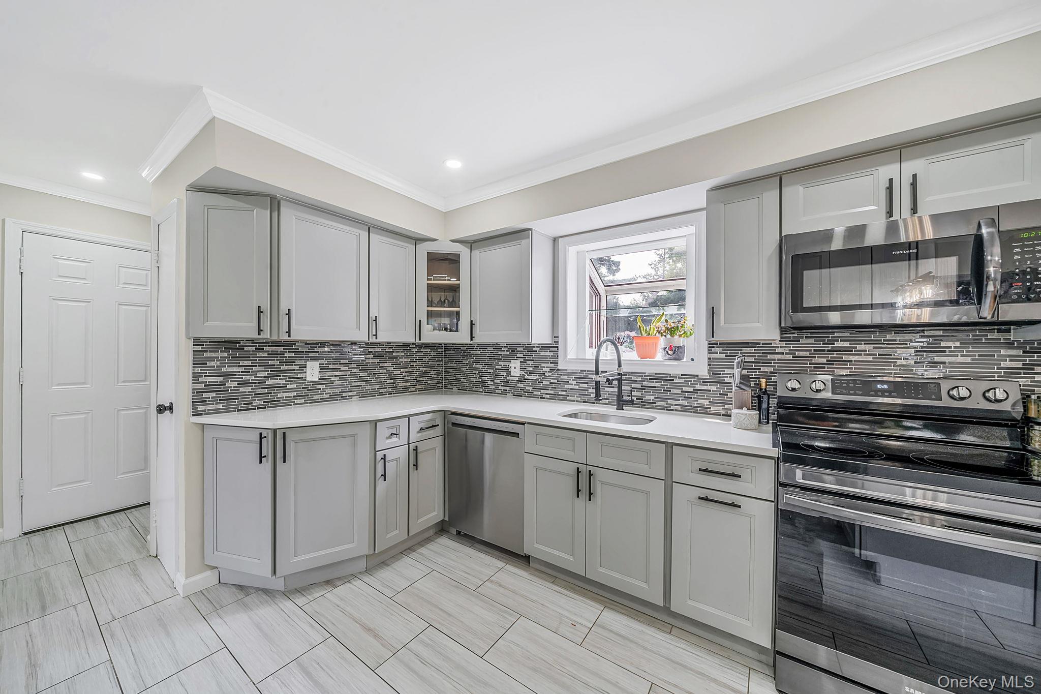95 Colonial Drive – For Sale photo 13