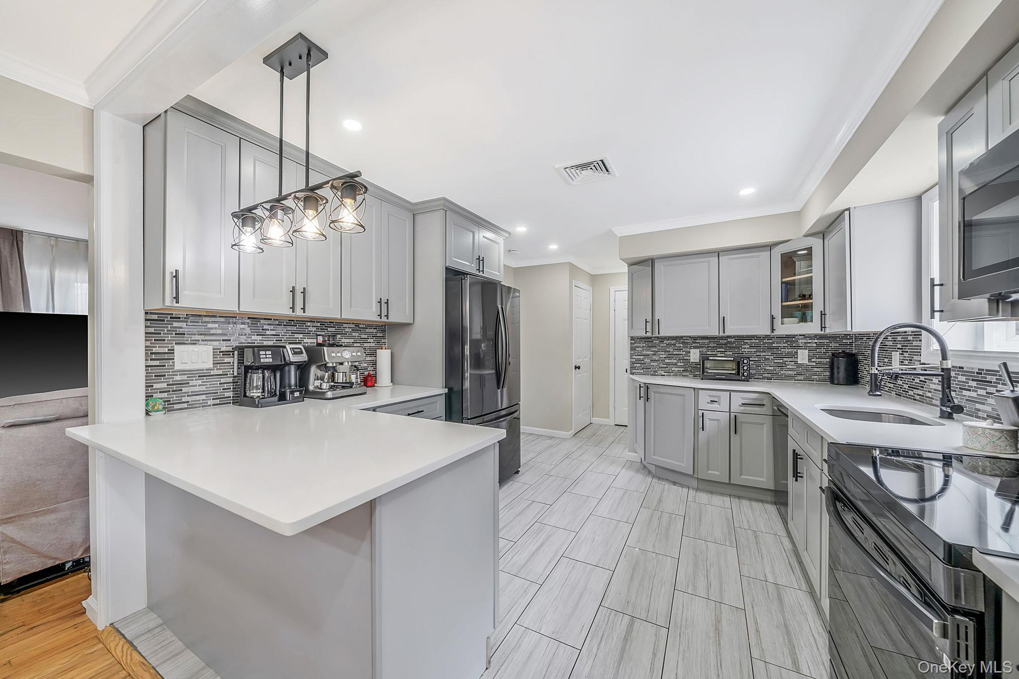 95 Colonial Drive – For Sale photo 11