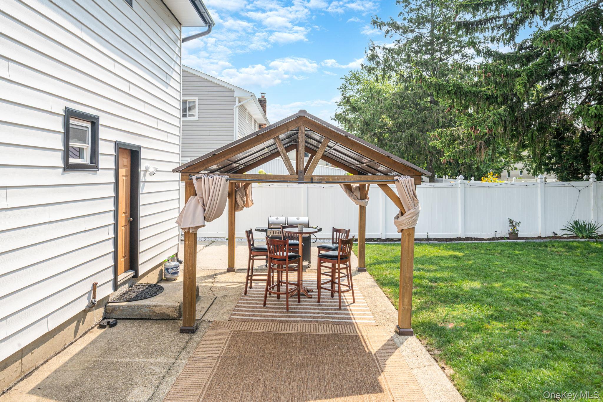 95 Colonial Drive – For Sale photo 38