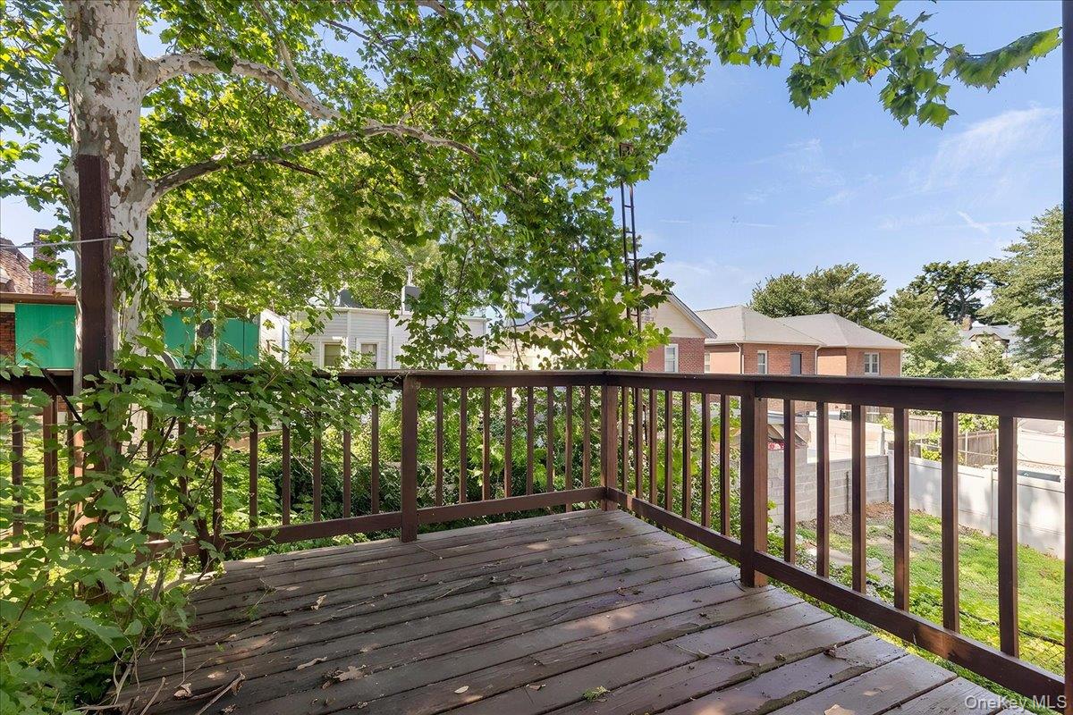 3713 Willett Avenue – For Sale photo 8