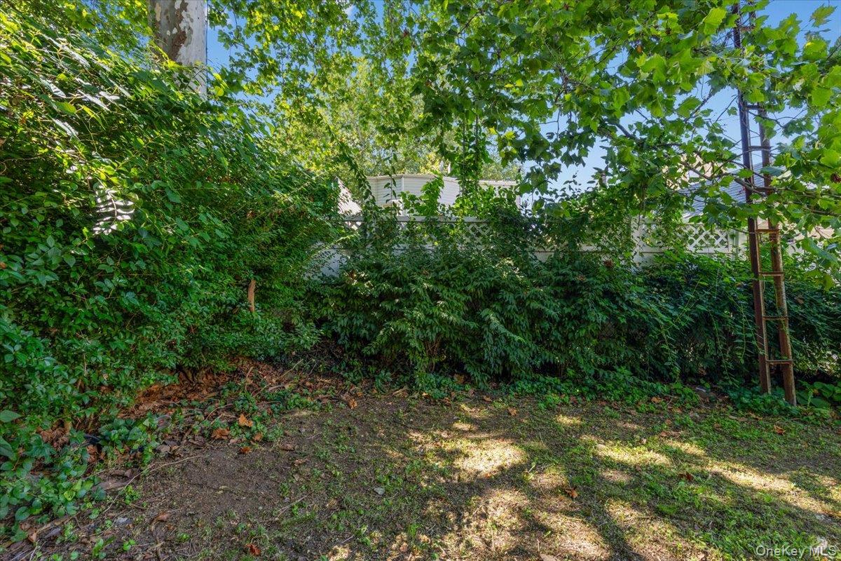 3713 Willett Avenue – For Sale photo 23
