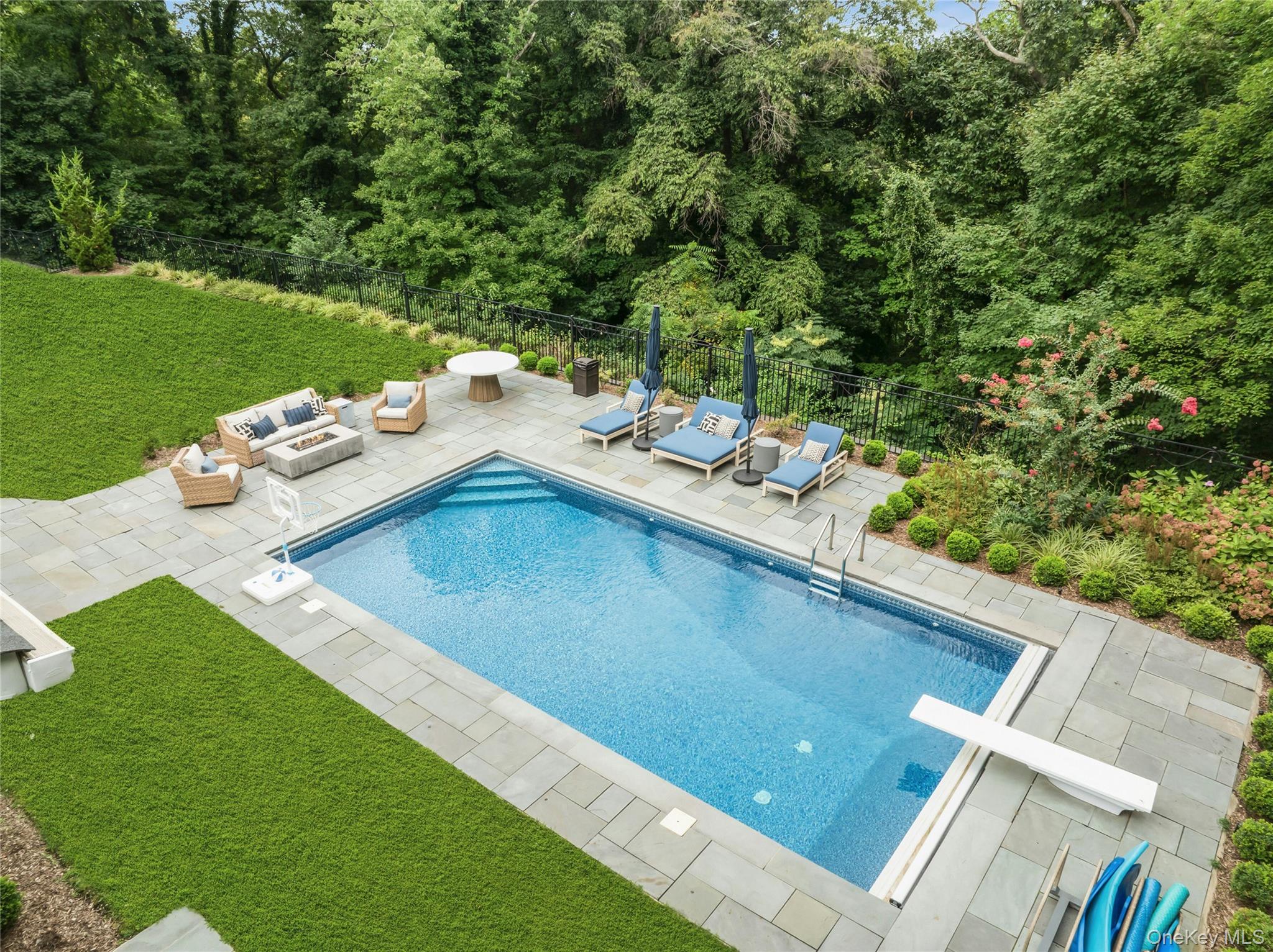 7 Ridge Drive – For Sale photo 30