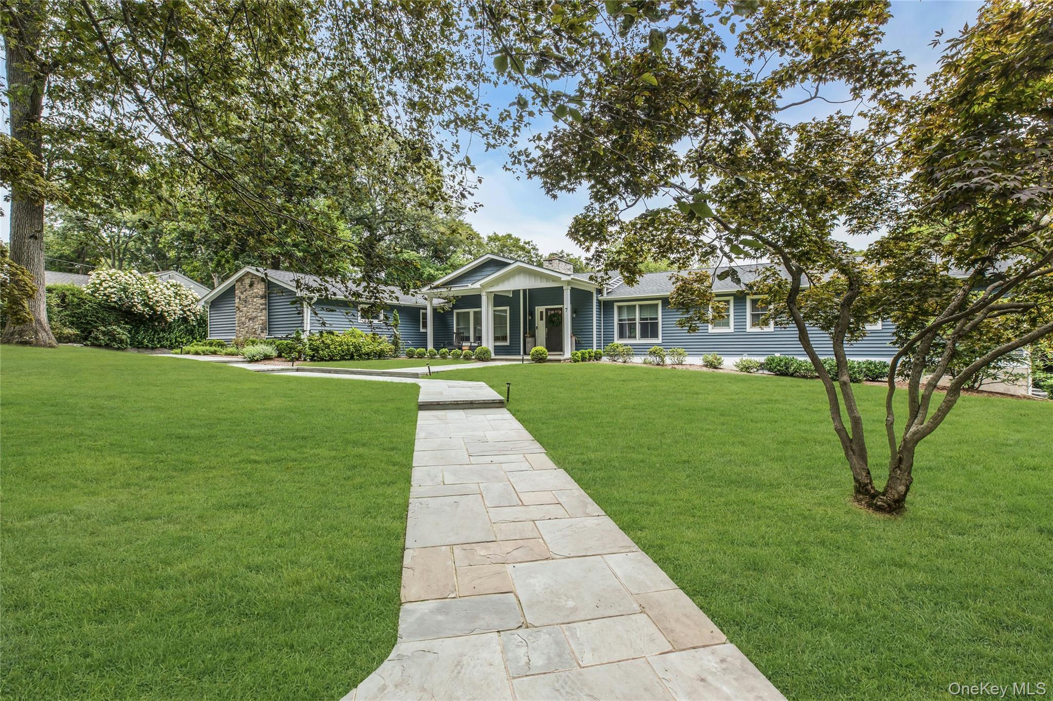 7 Ridge Drive – For Sale photo 2