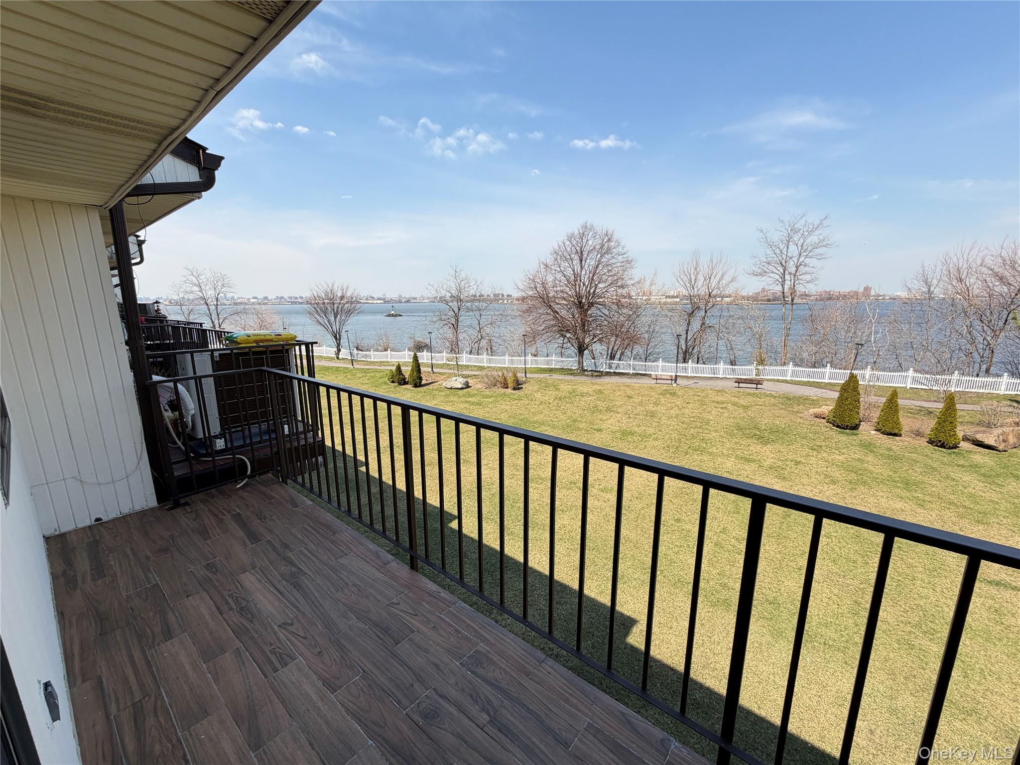 12021 Riviera Court, Unit 5B photo 8