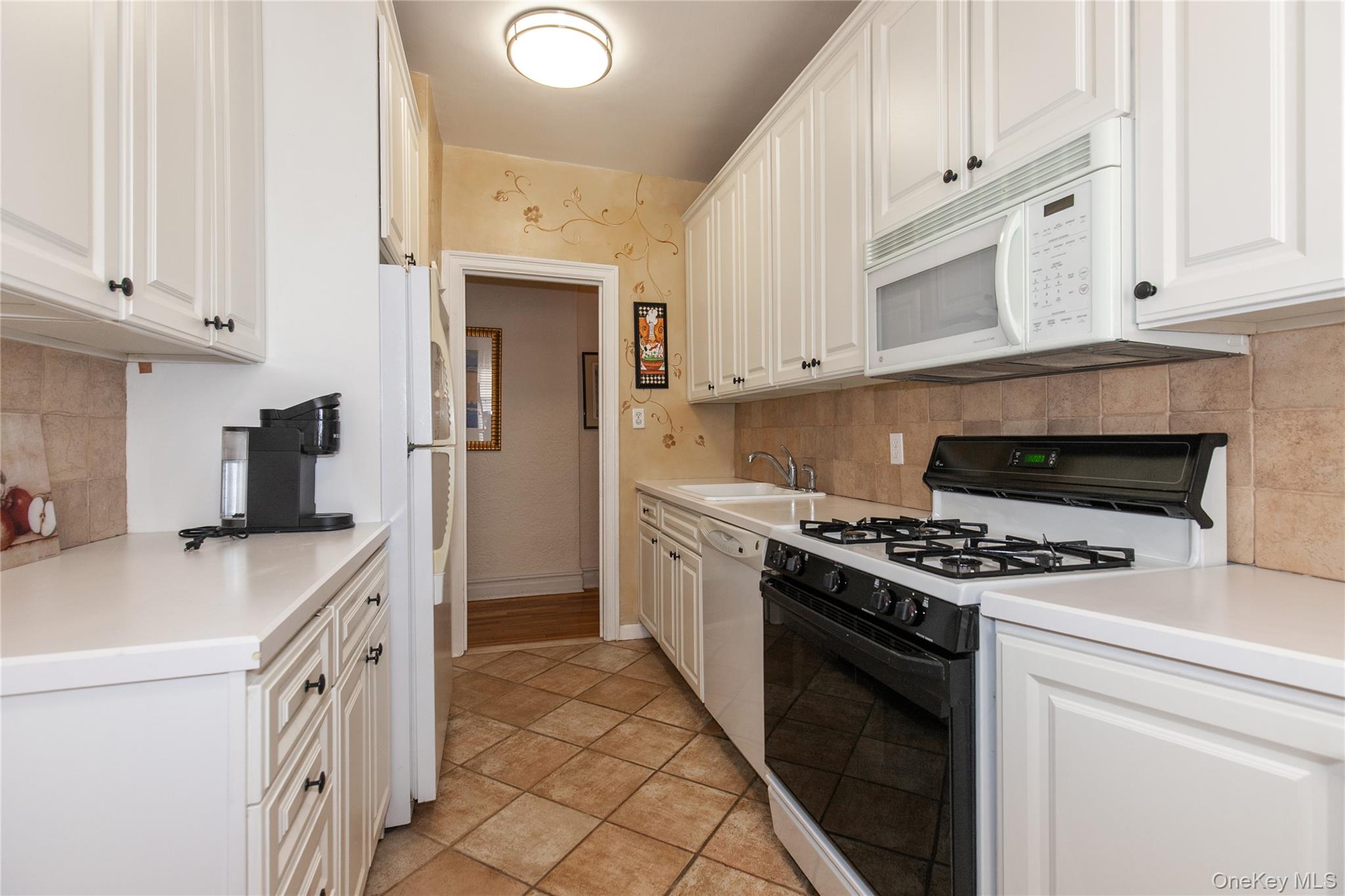 4 Maple Drive, Unit 6-I photo 12