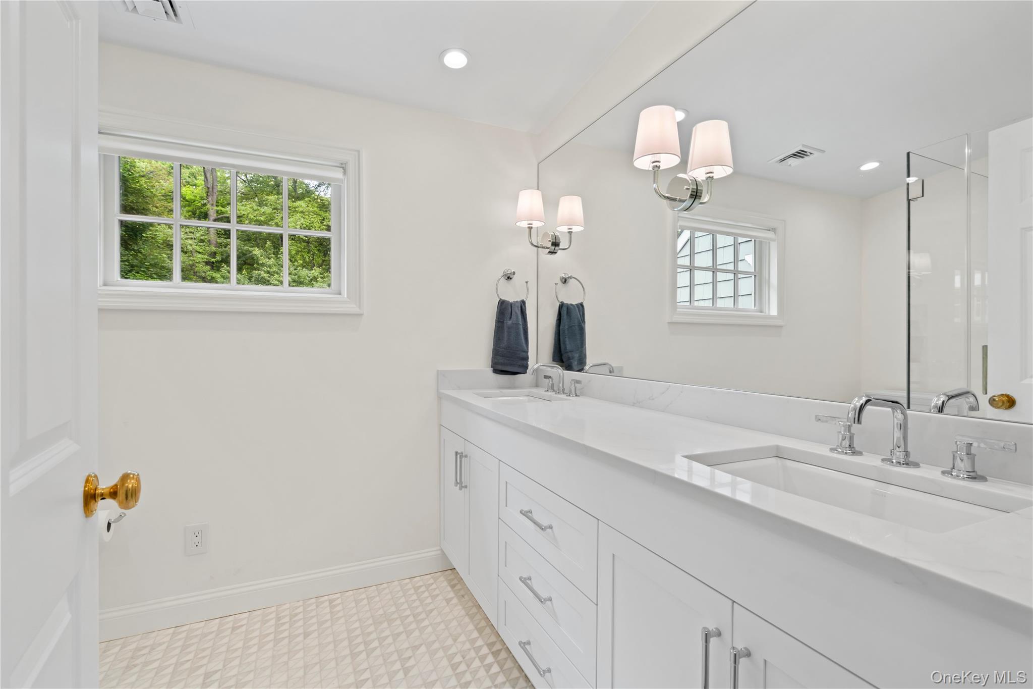 18 Matinecock Farms Road – For Sale photo 24