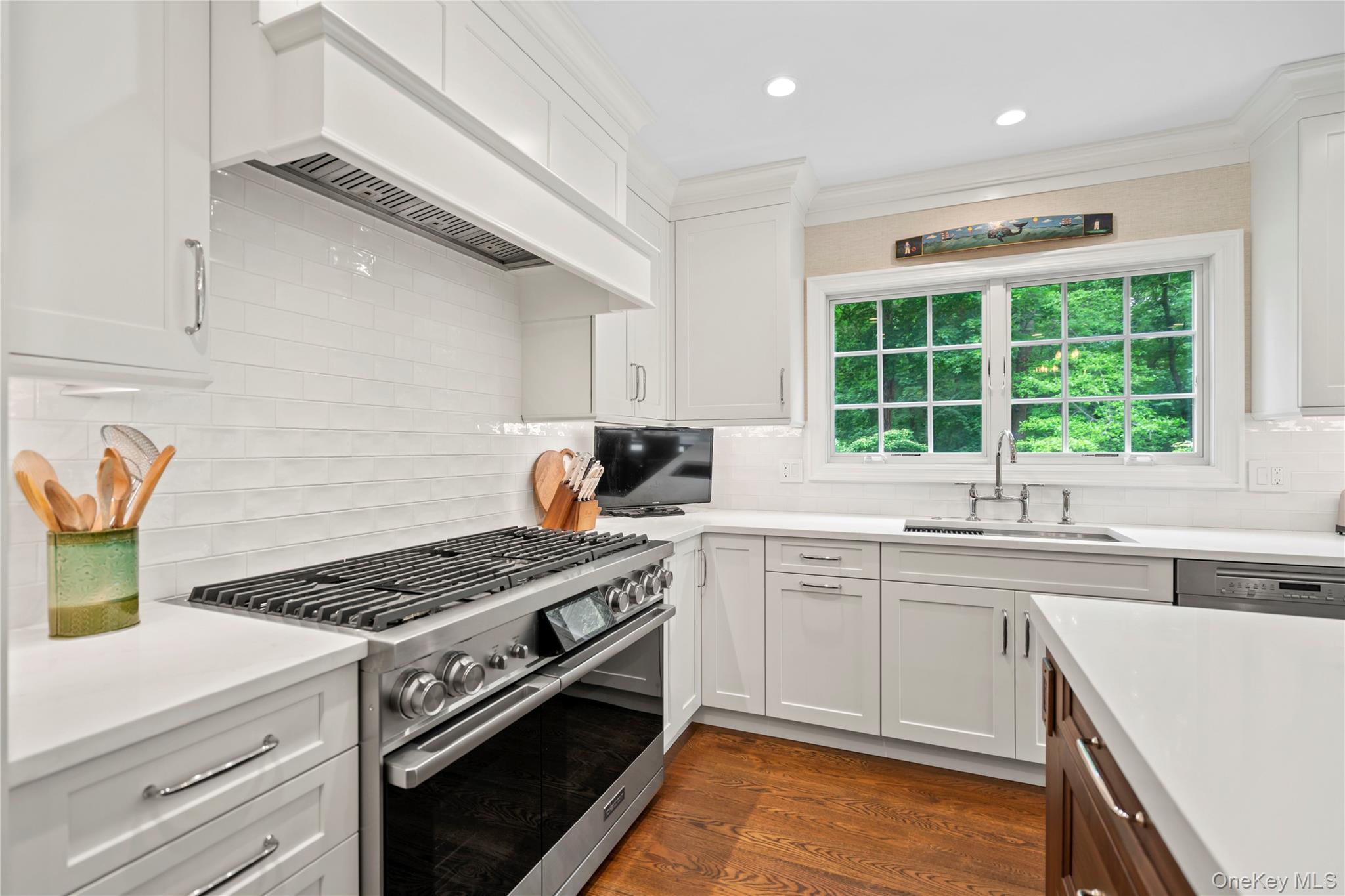 18 Matinecock Farms Road – For Sale photo 16