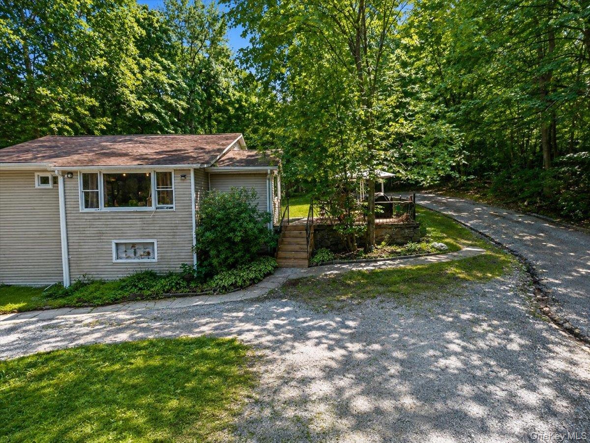23 Sunrise Trail – For Sale
