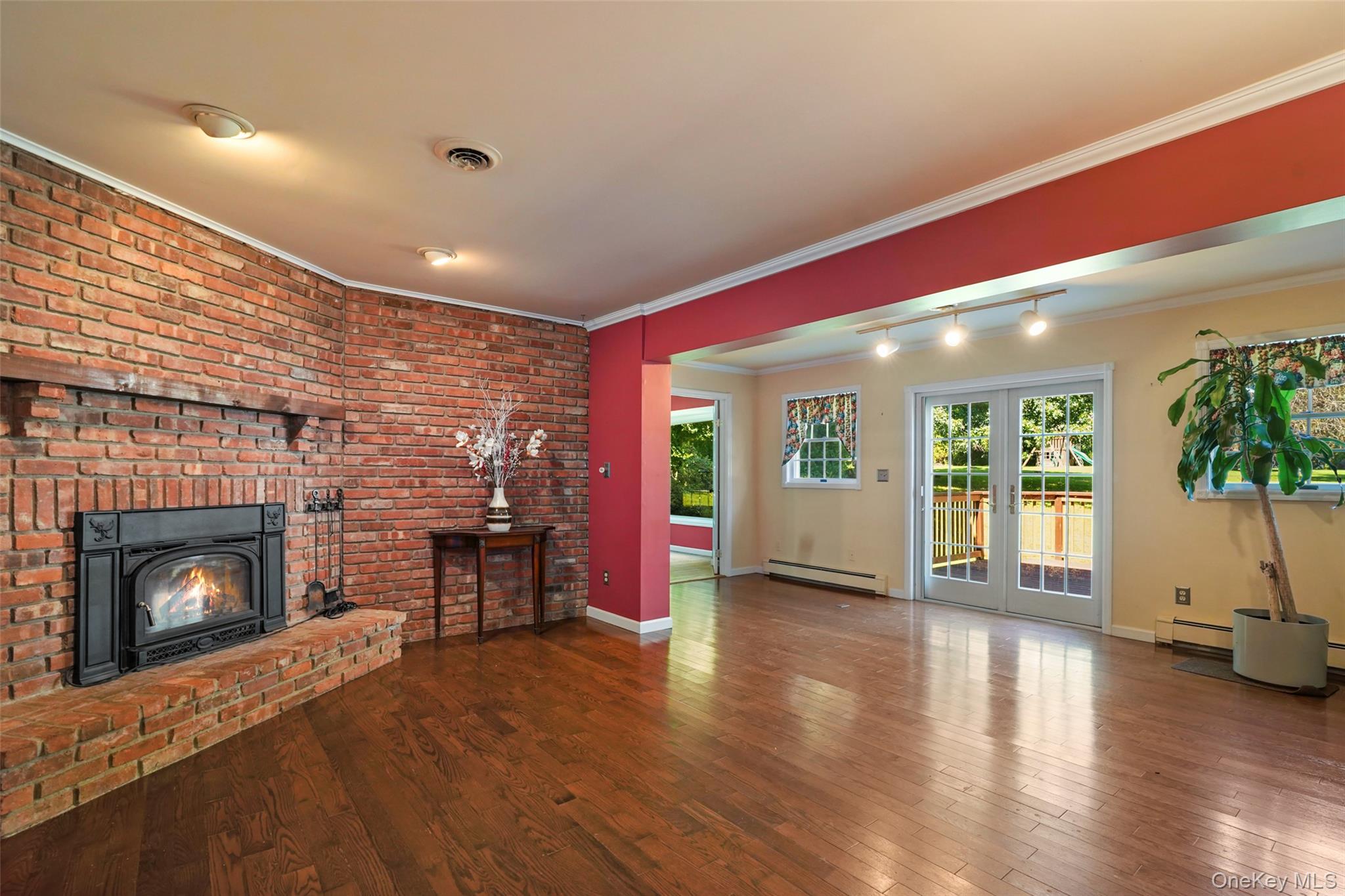 2 Pine Tree Drive – For Sale photo 10